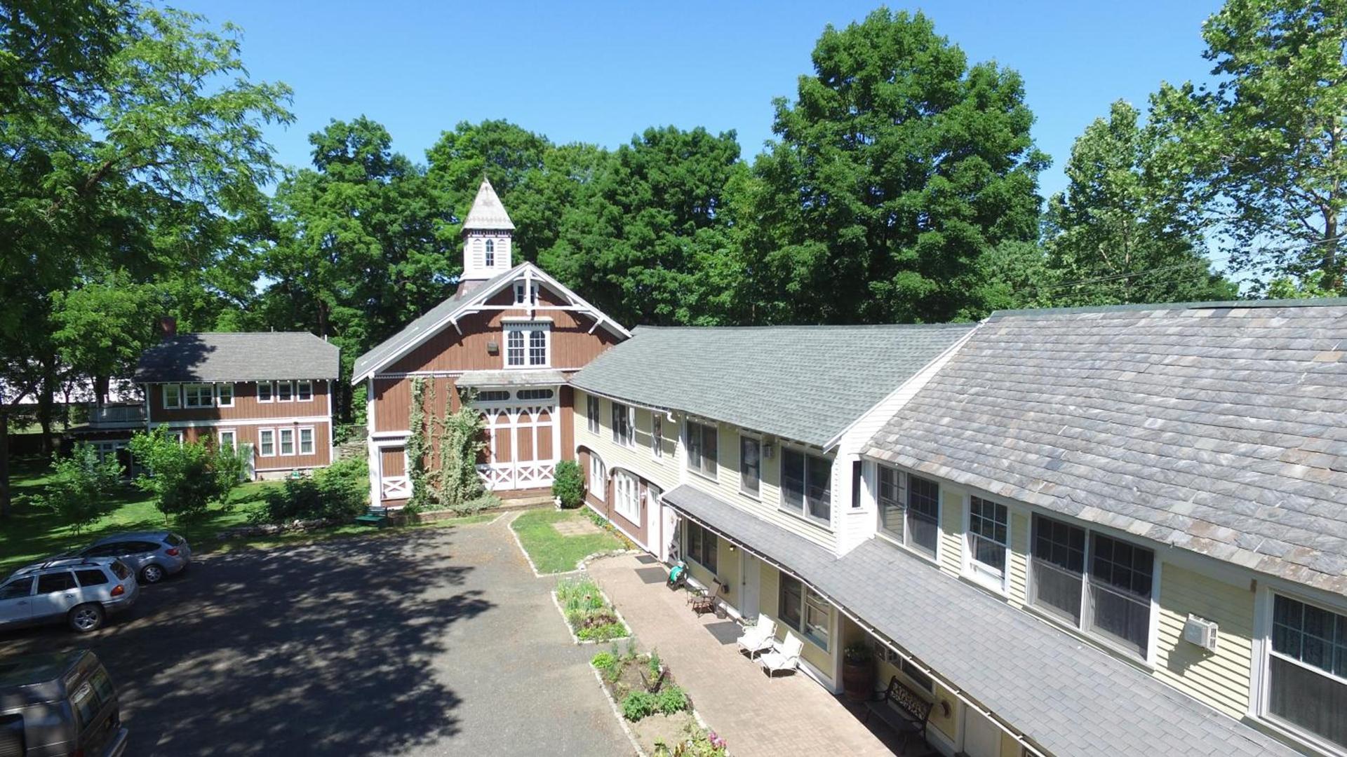 The Black Walnut Inn photo 6