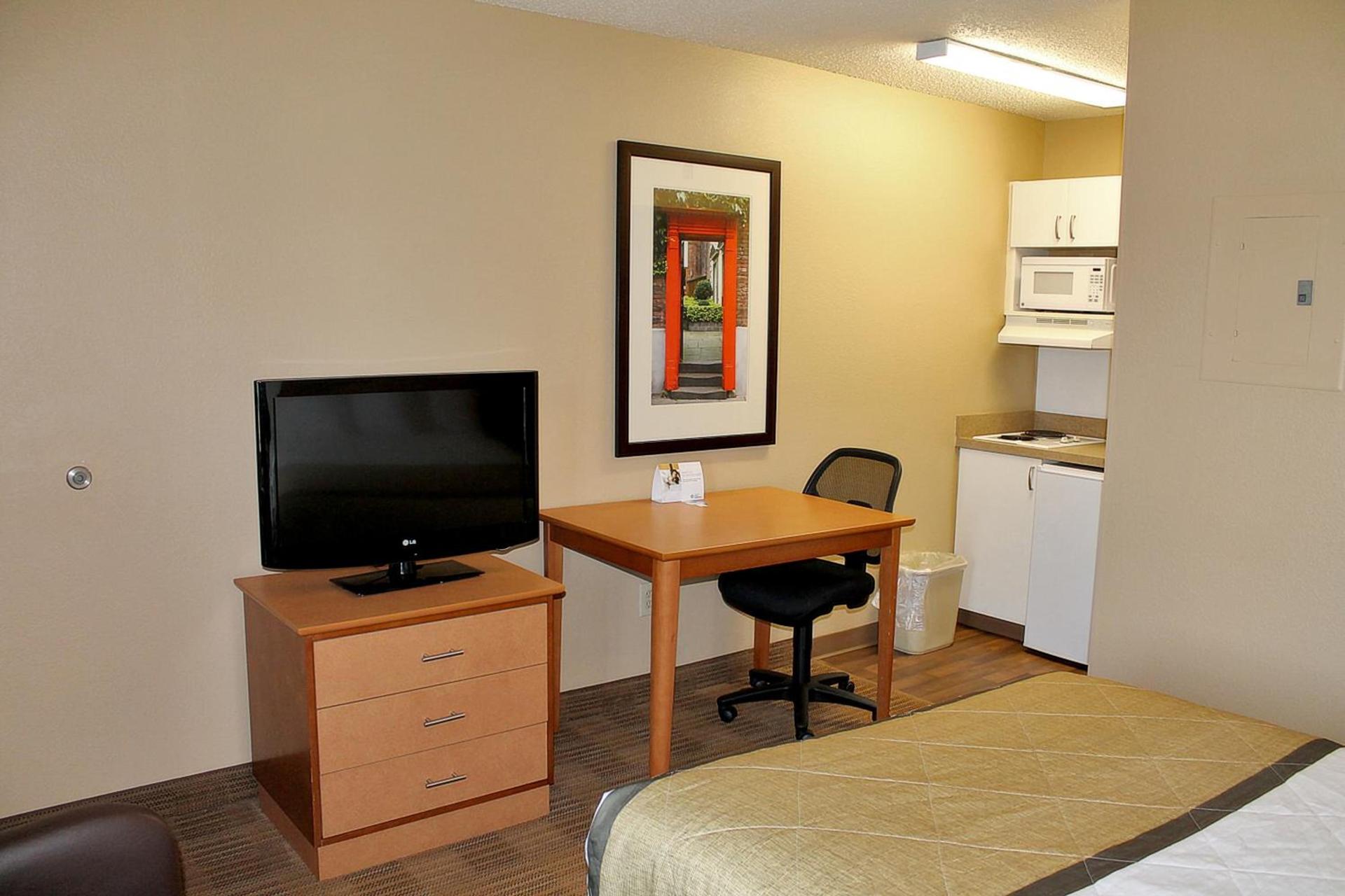 Extended Stay America Suites - Houston - The Woodlands photo 62