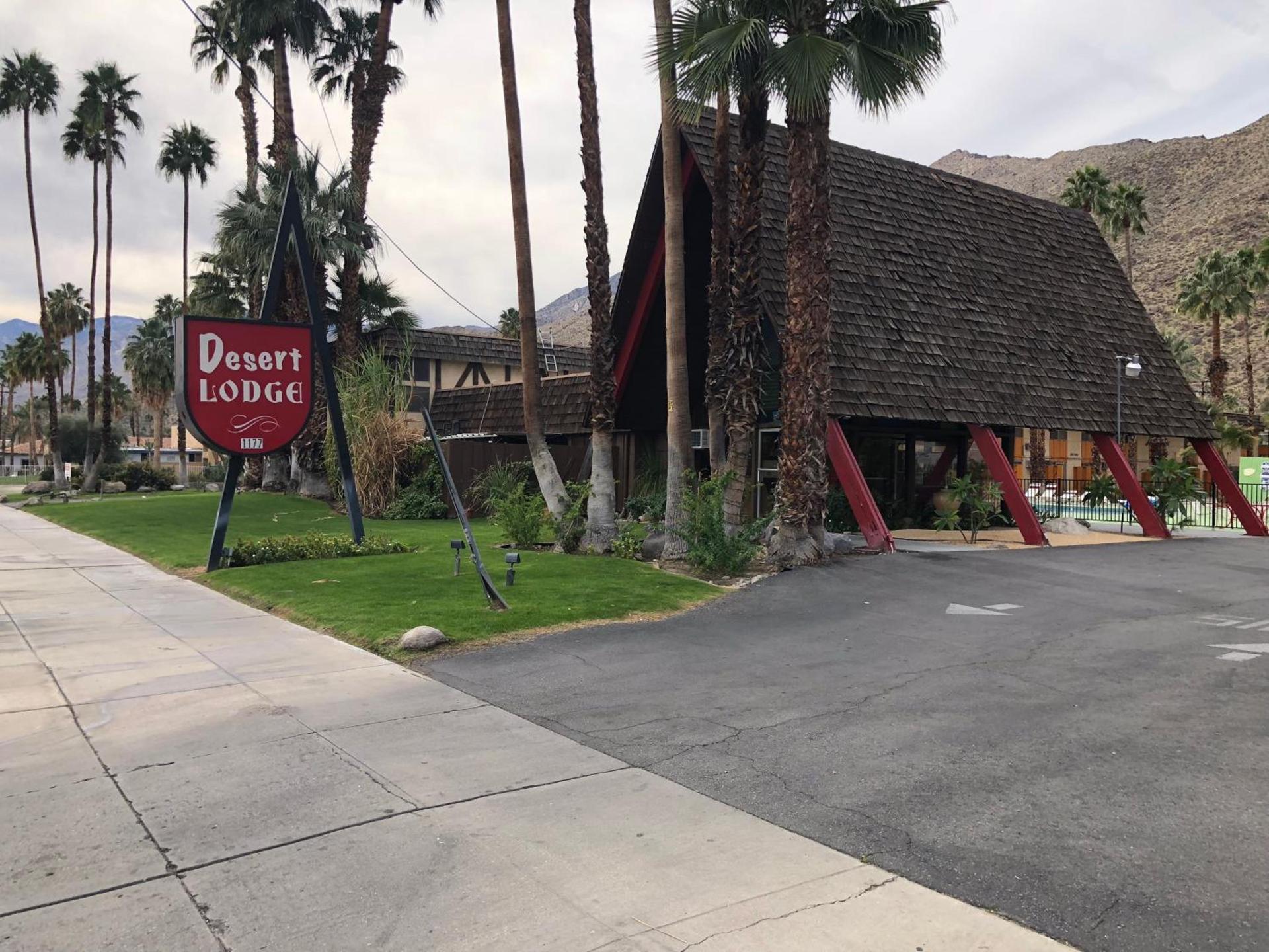 Desert Lodge photo 2
