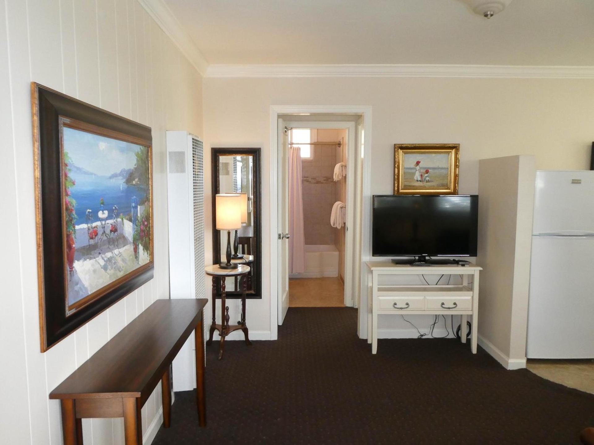 Briarwood Inn photo 11