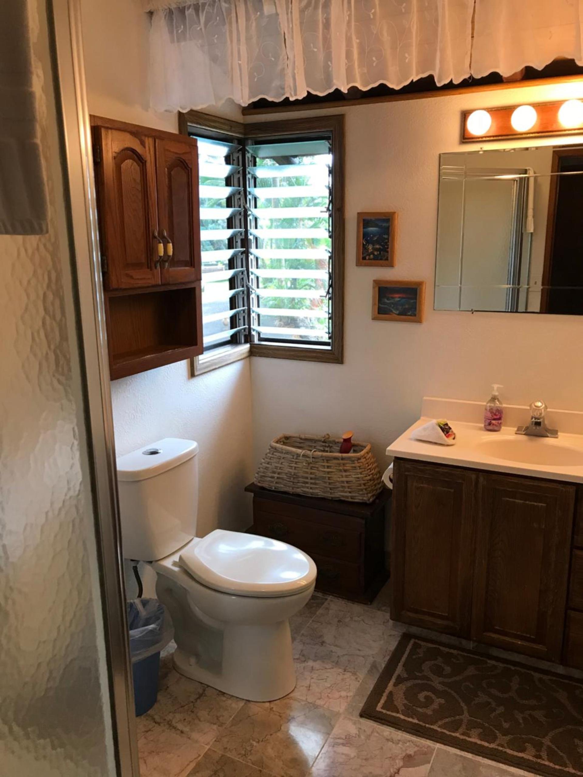Hale Maluhia Country Inn photo 10