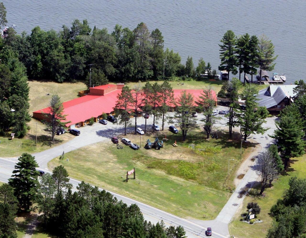 Hiawatha Lodge Inn photo 42