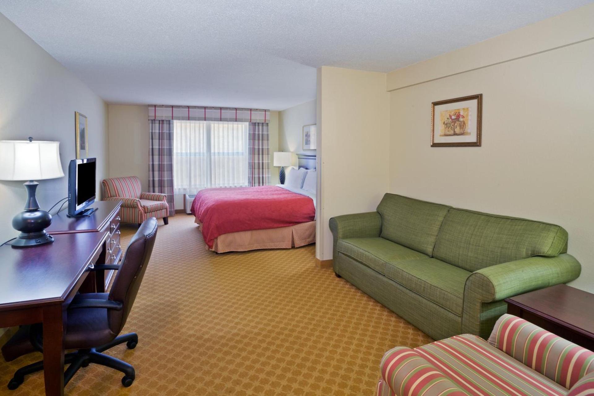 AmericInn by Wyndham Iron Mountain photo 49