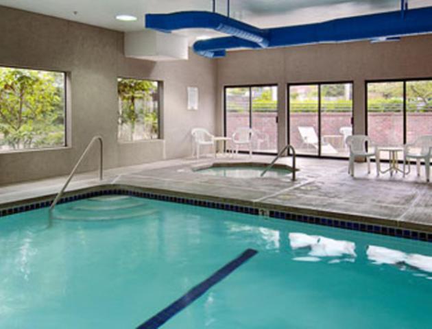 Super 8 by Wyndham Lacey Olympia Area photo 37