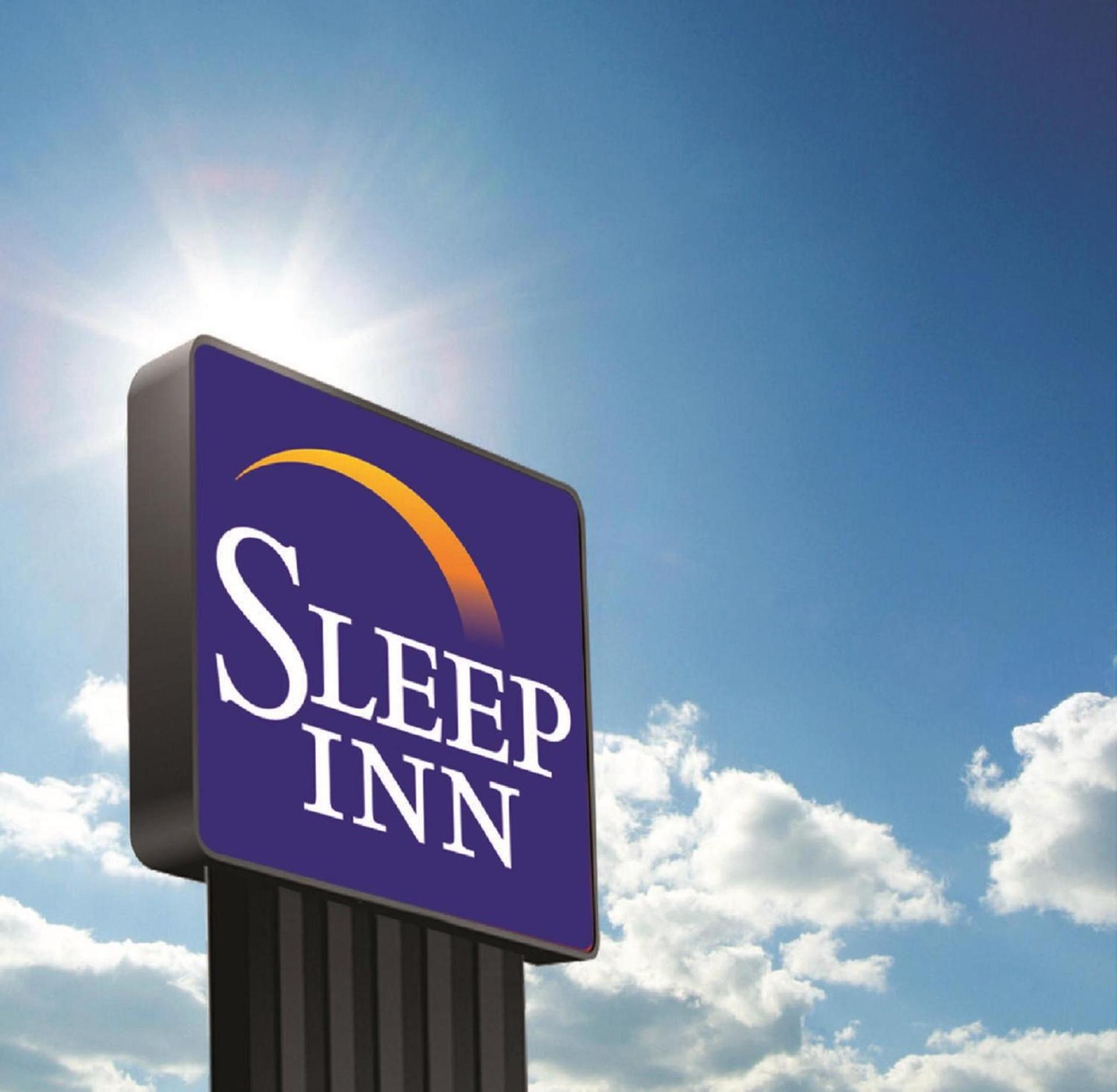 Sleep Inn & Suites Monroe - Woodbury photo 3
