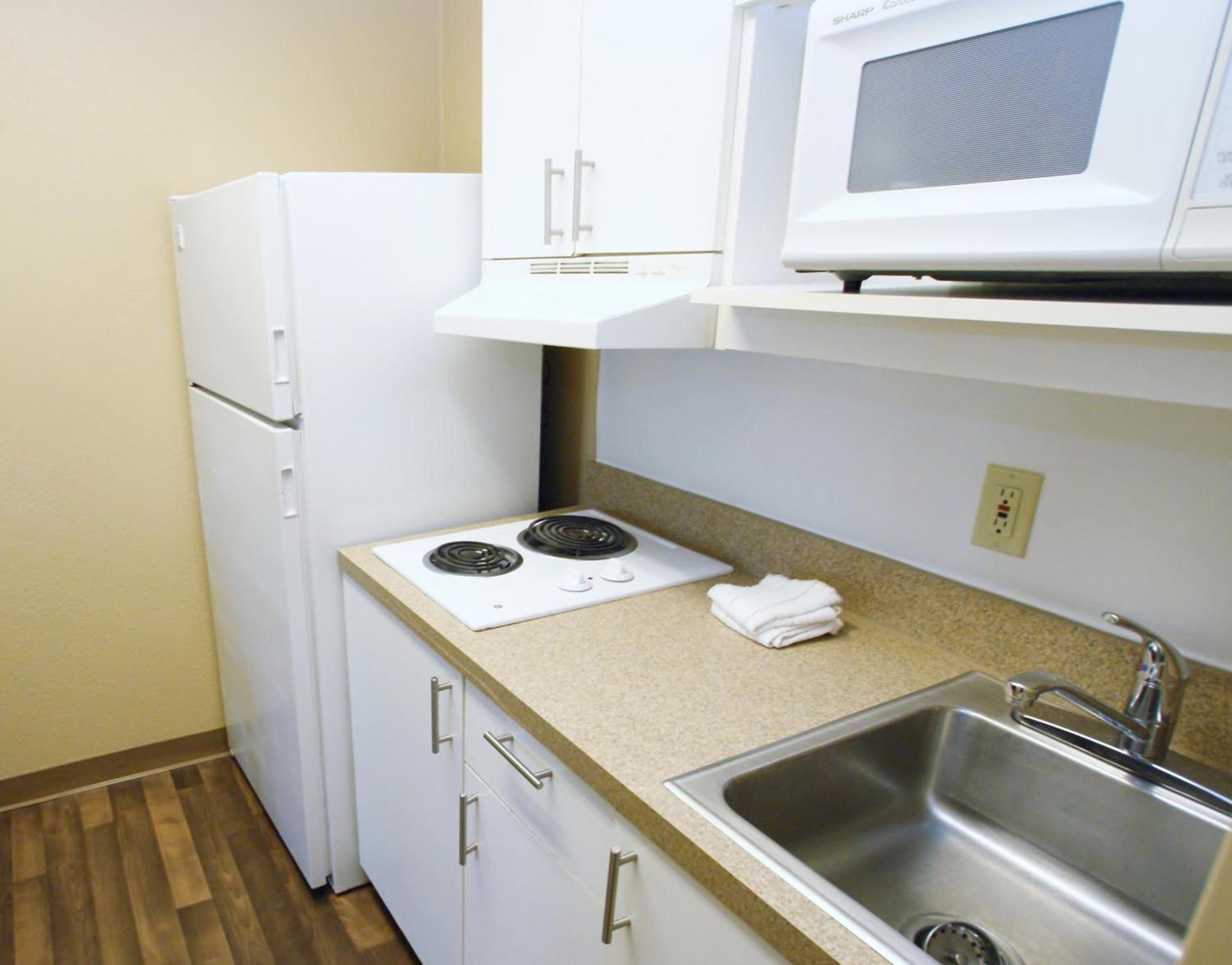 Extended Stay America Suites - Bakersfield - Chester Lane photo 48