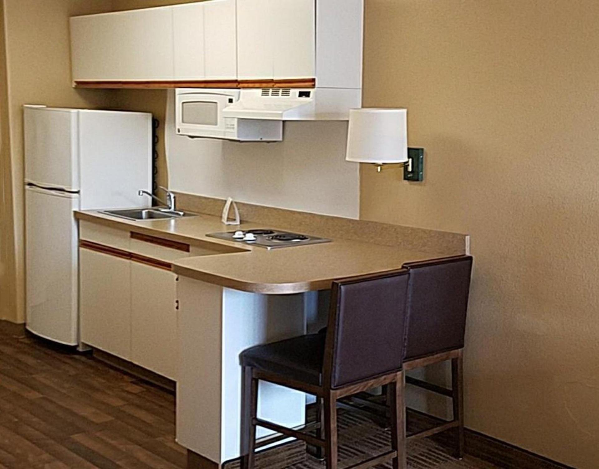Hawthorn Extended Stay by Wyndham DFW Airport North photo 64