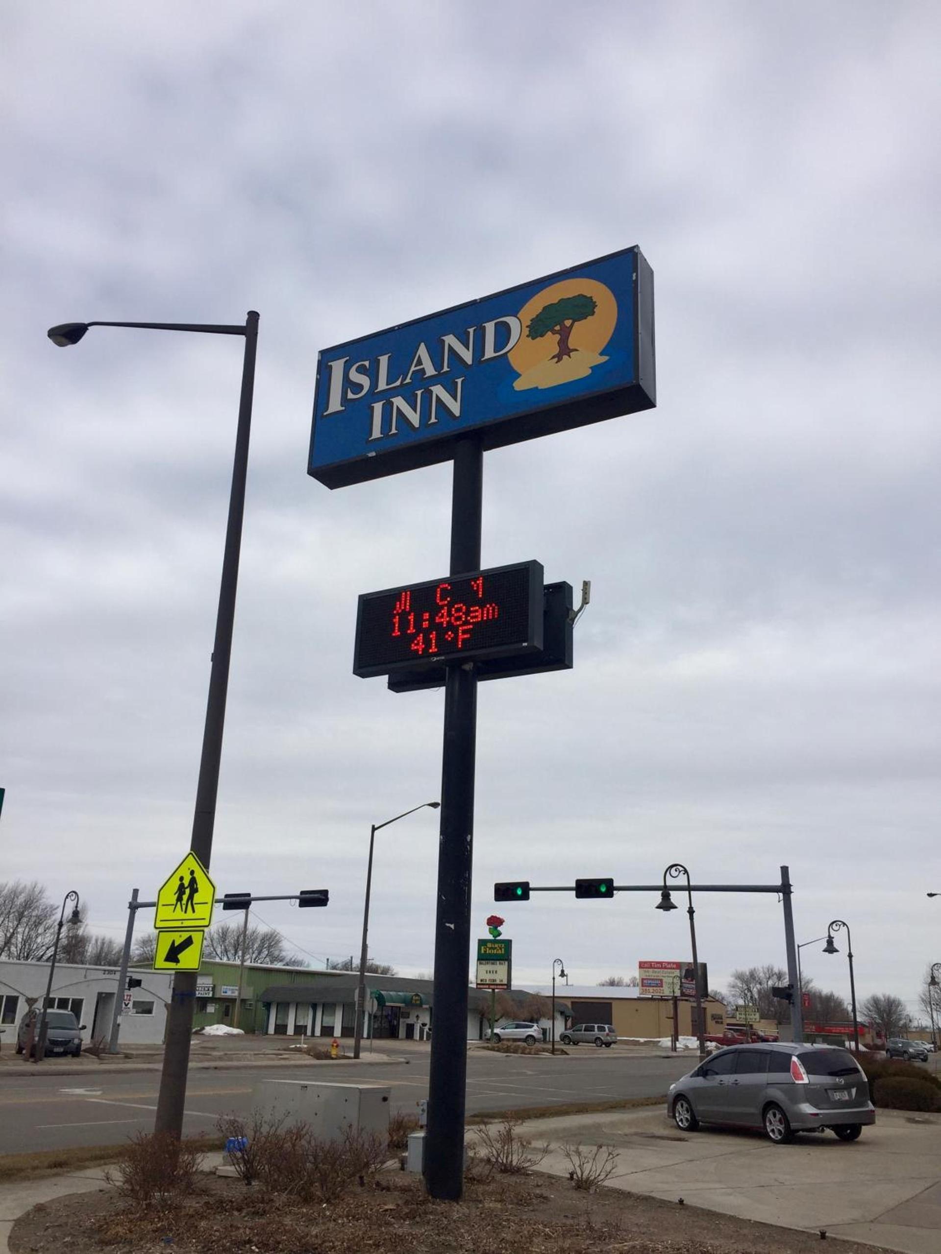 Island Inn photo 2