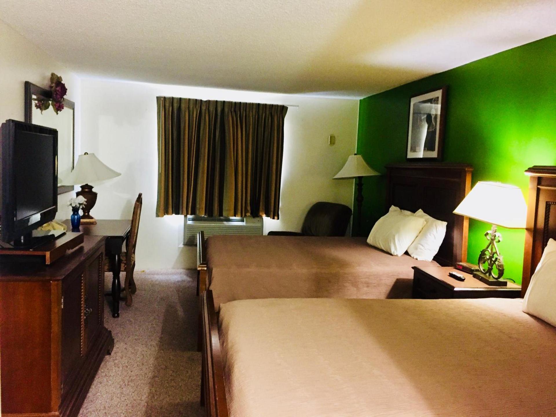 Island Inn photo 3