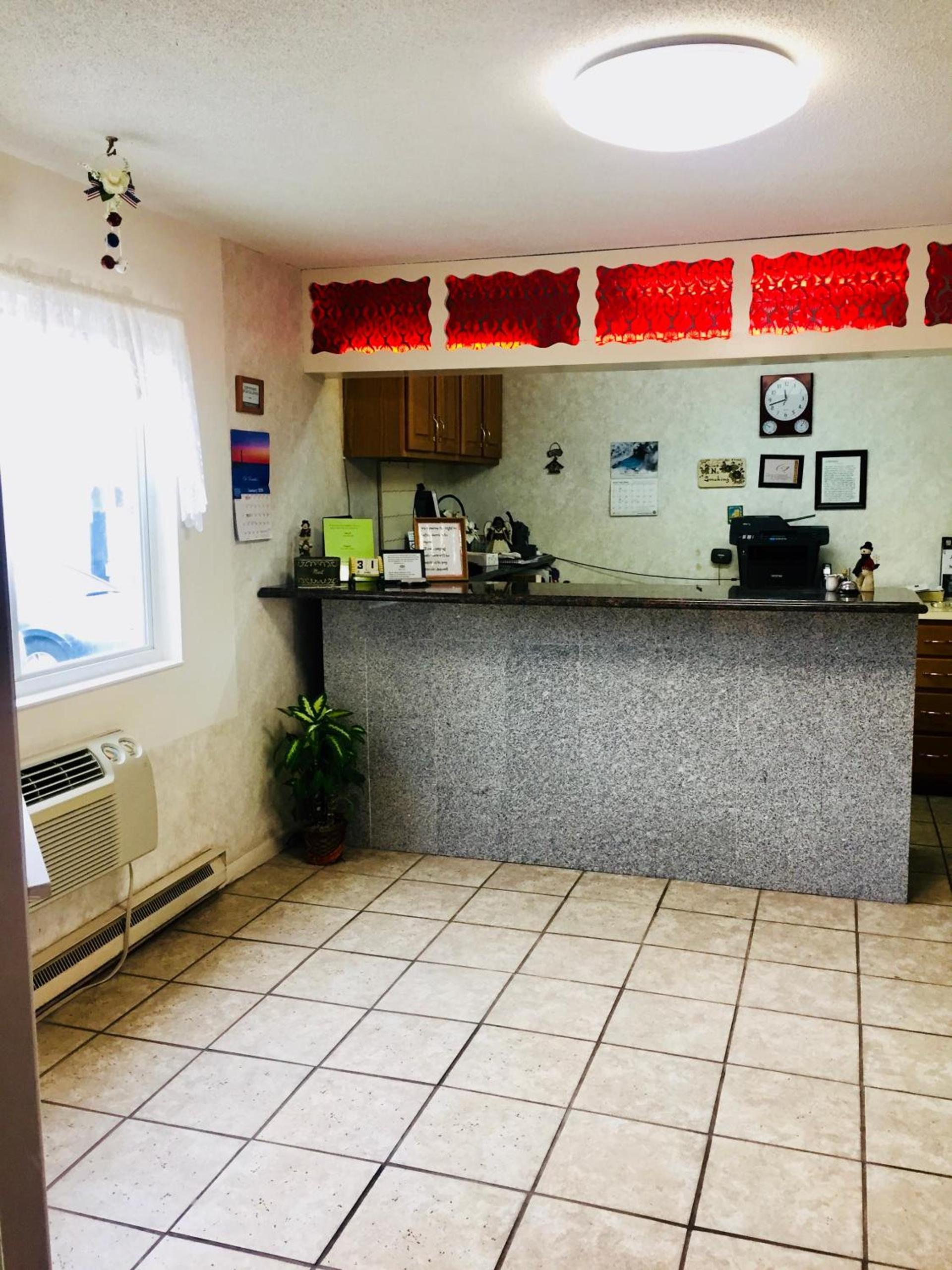 Island Inn photo 5