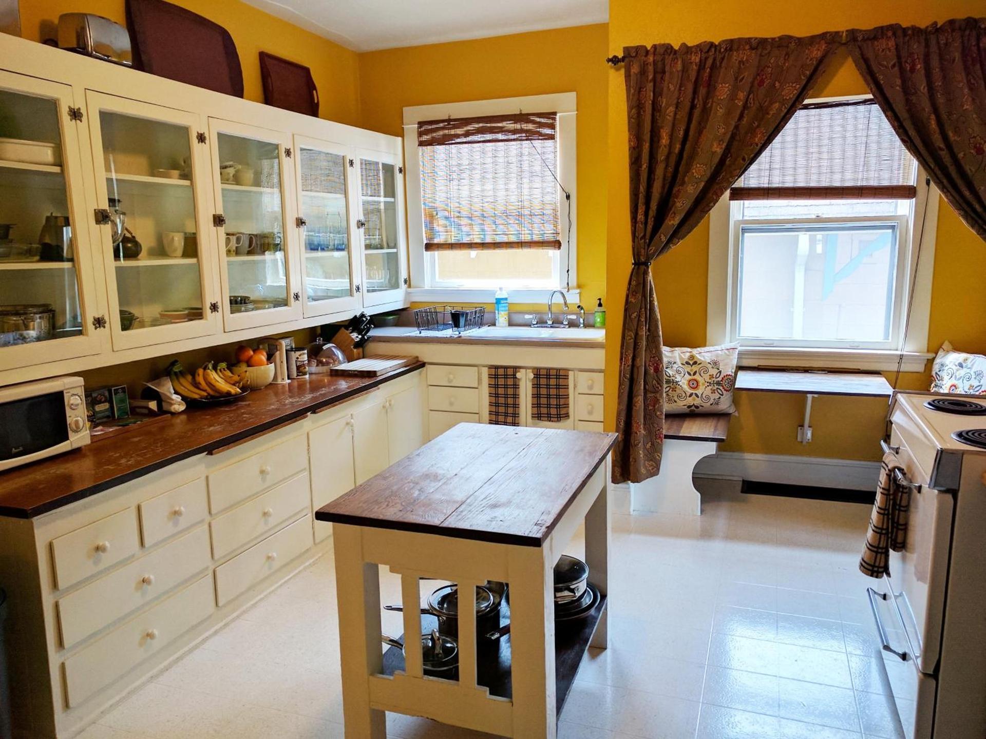 Bluebird Guesthouse photo 5
