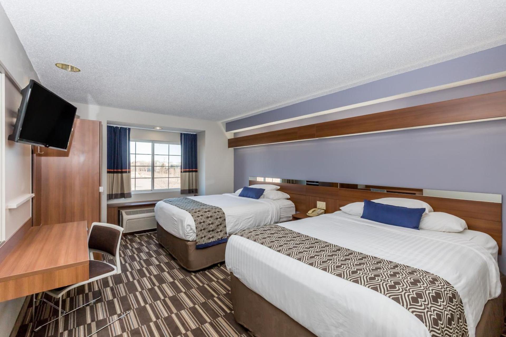 Microtel Inn & Suites by Wyndham Sioux Falls photo 10