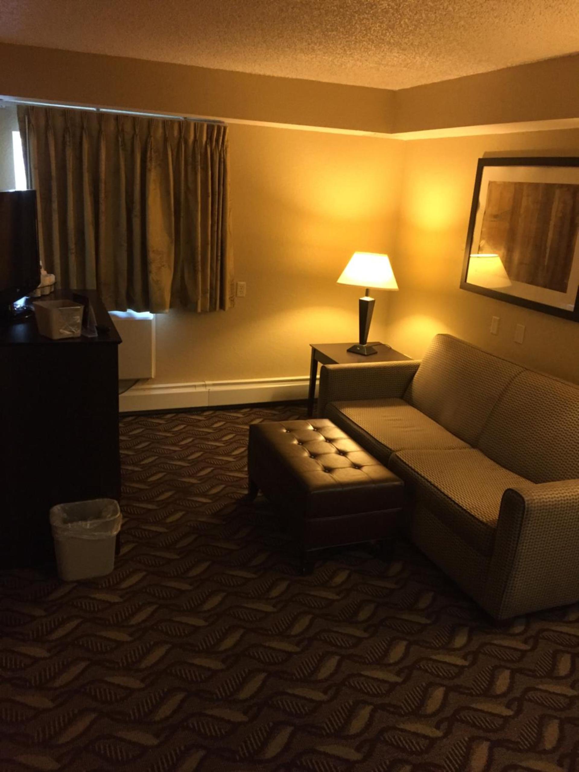 Days Inn by Wyndham Bismarck photo 19