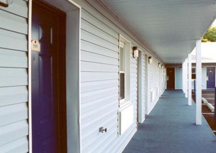 Red Carpet Inn & Suites Hammonton NJ Route-30E photo 8