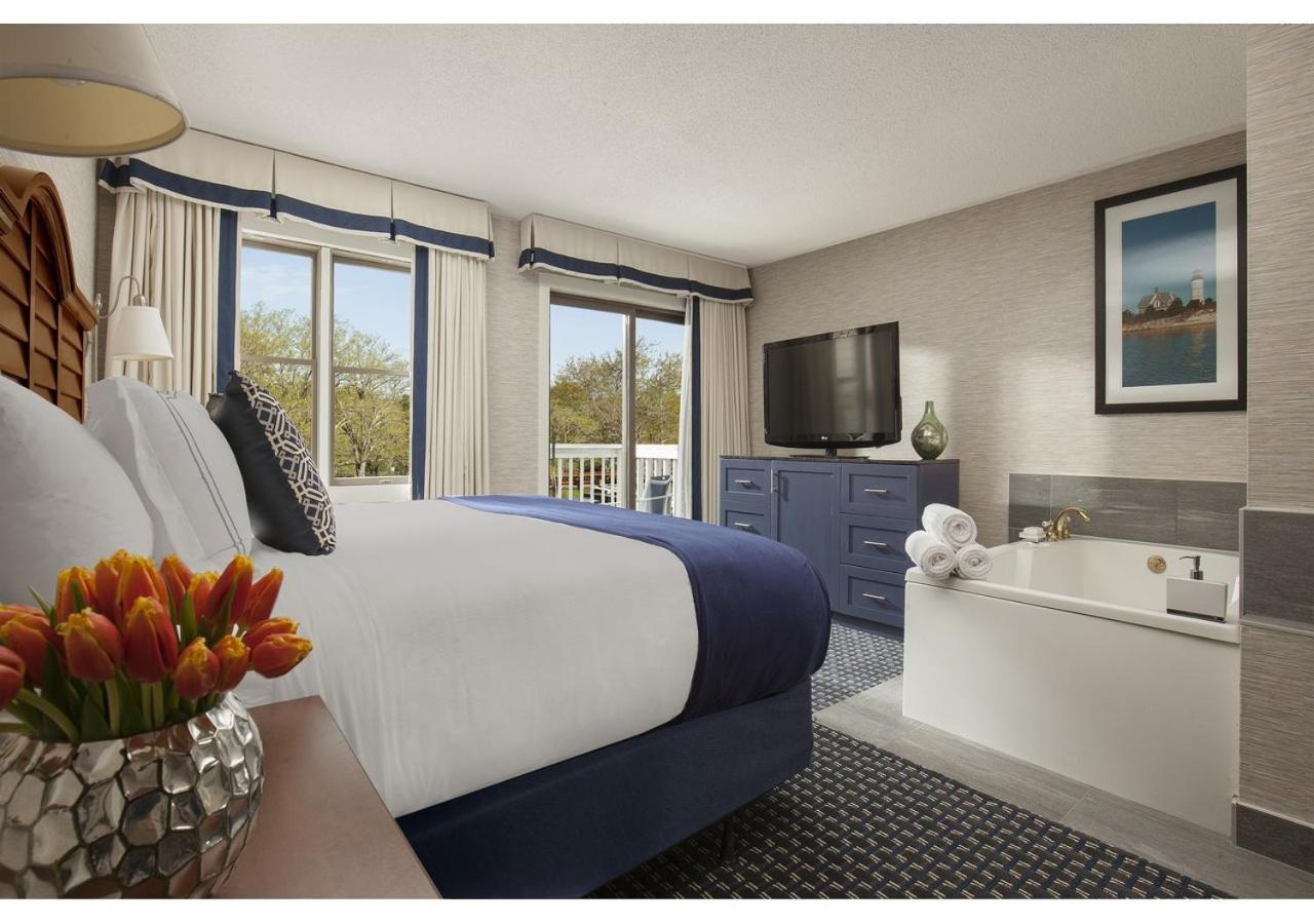 Hyannis Harbor Hotel photo 30