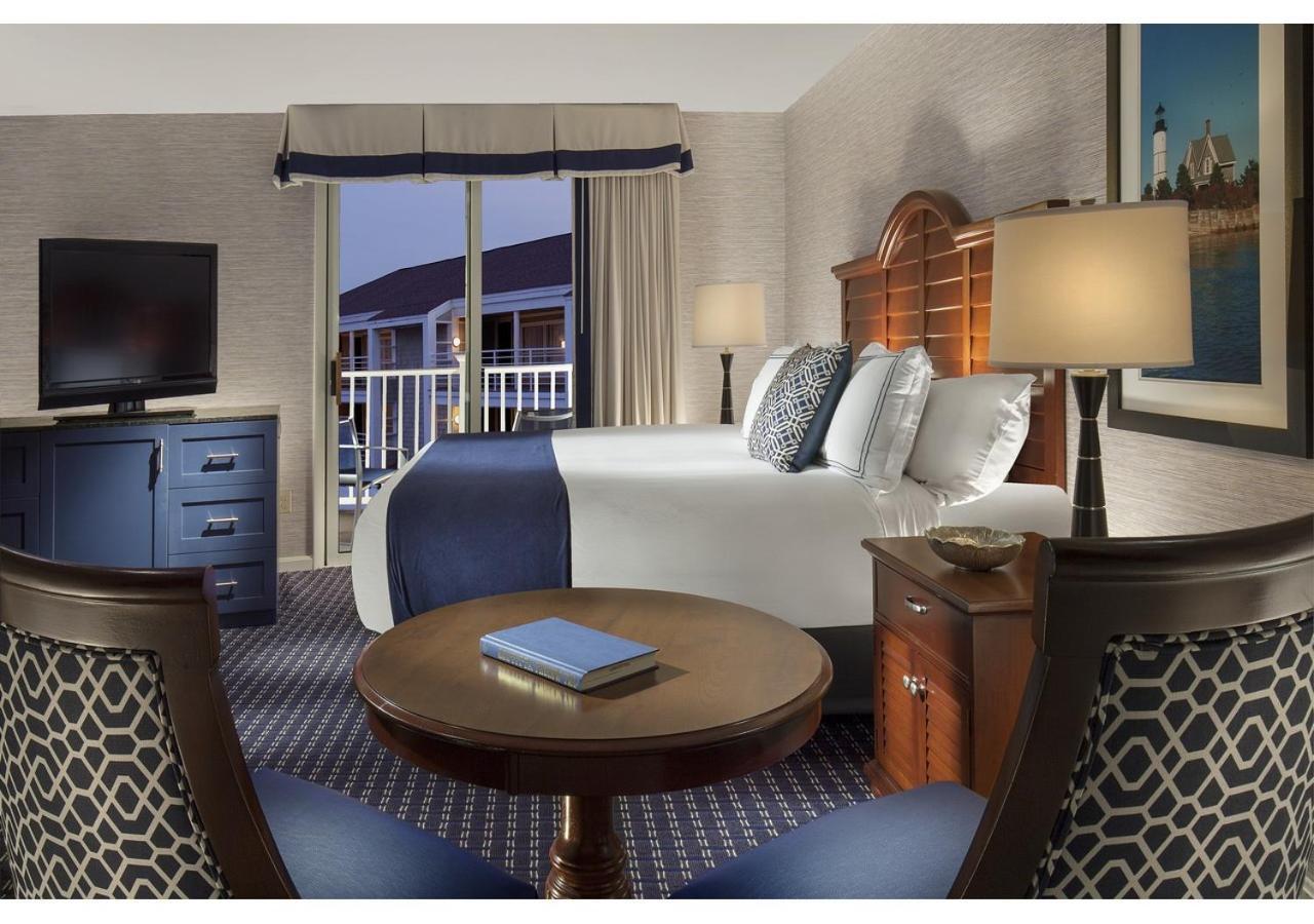 Hyannis Harbor Hotel photo 24