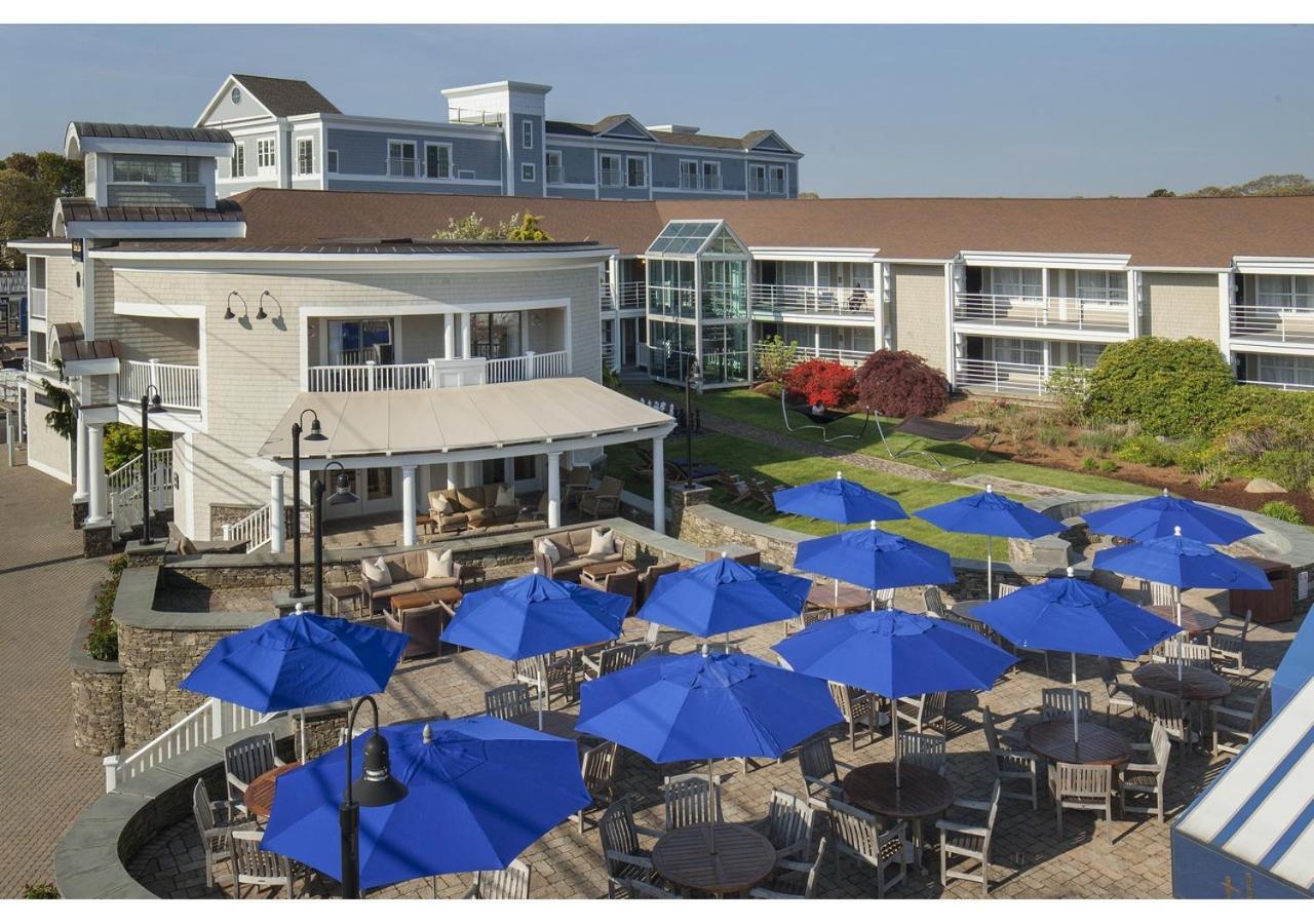 Hyannis Harbor Hotel photo 4