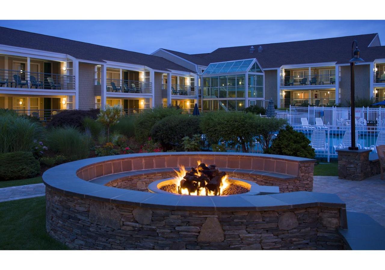 Hyannis Harbor Hotel photo 15