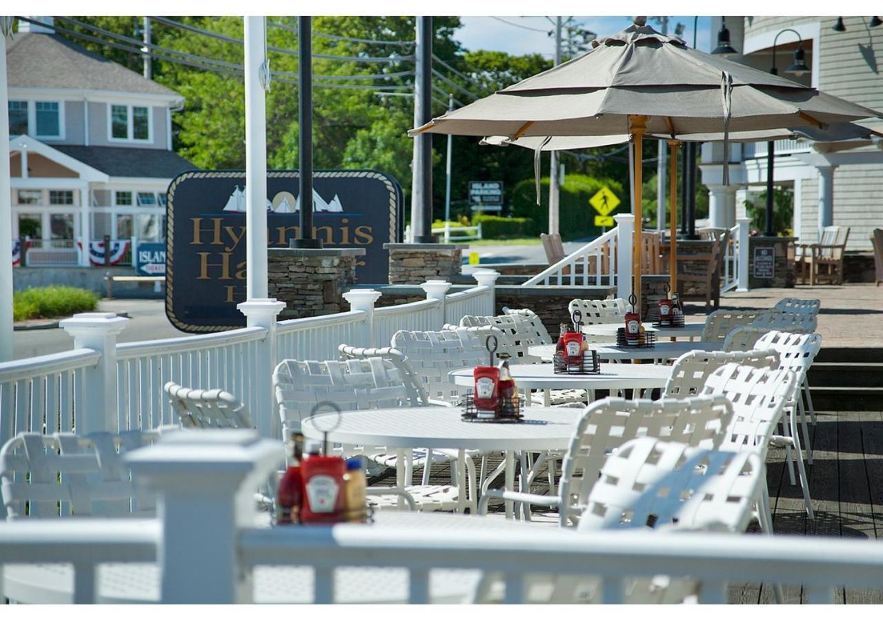 Hyannis Harbor Hotel photo 18
