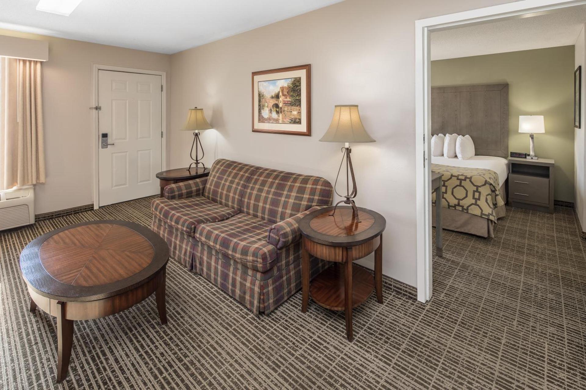 Baymont by Wyndham Cleveland photo 12