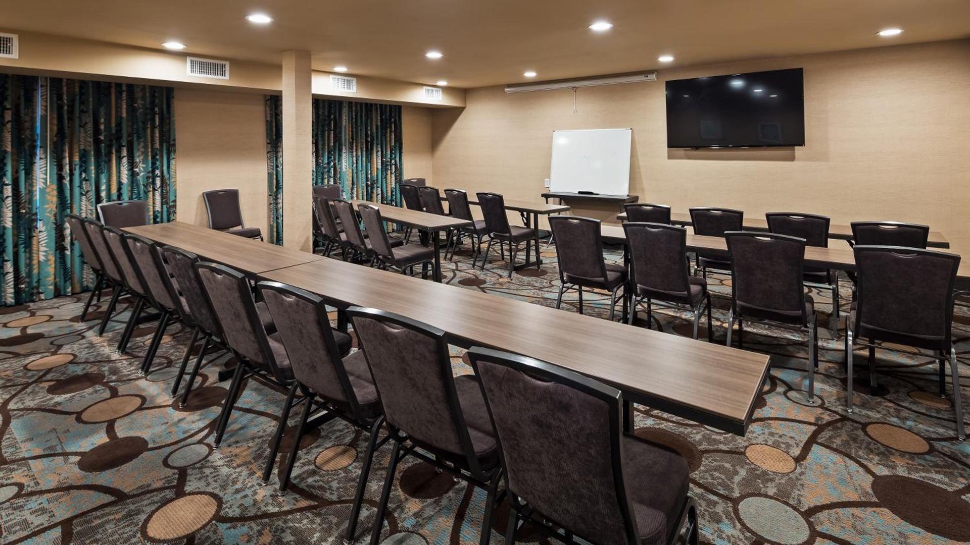 Best Western Plus Oceanside Palms photo 43