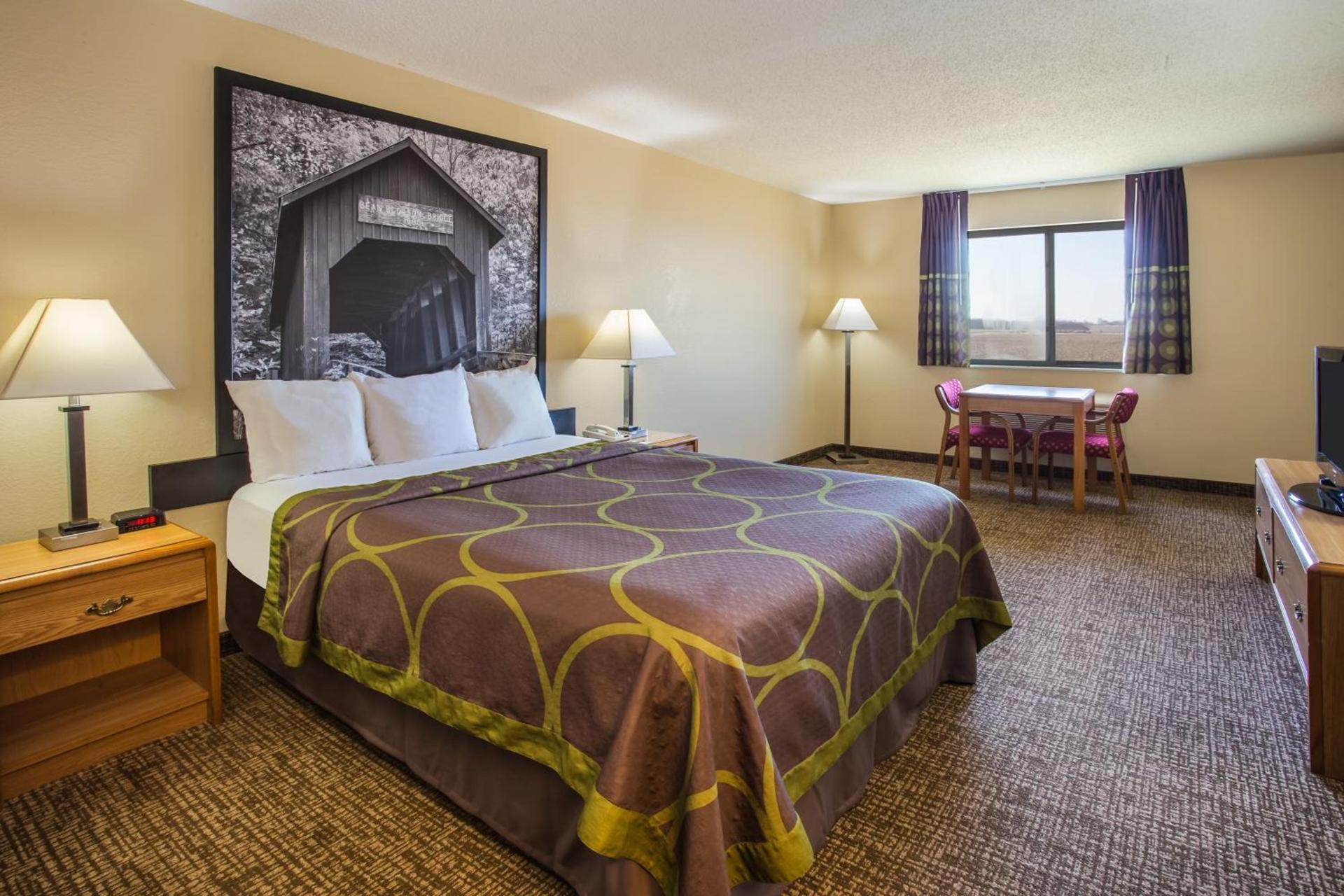 Super 8 by Wyndham Remington photo 17