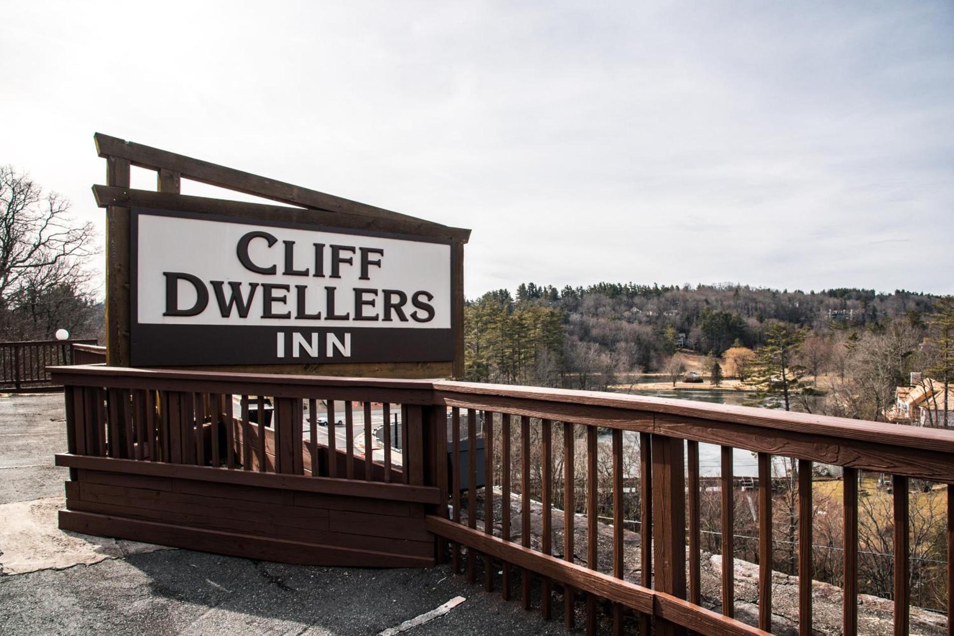Cliff Dwellers Inn photo 32