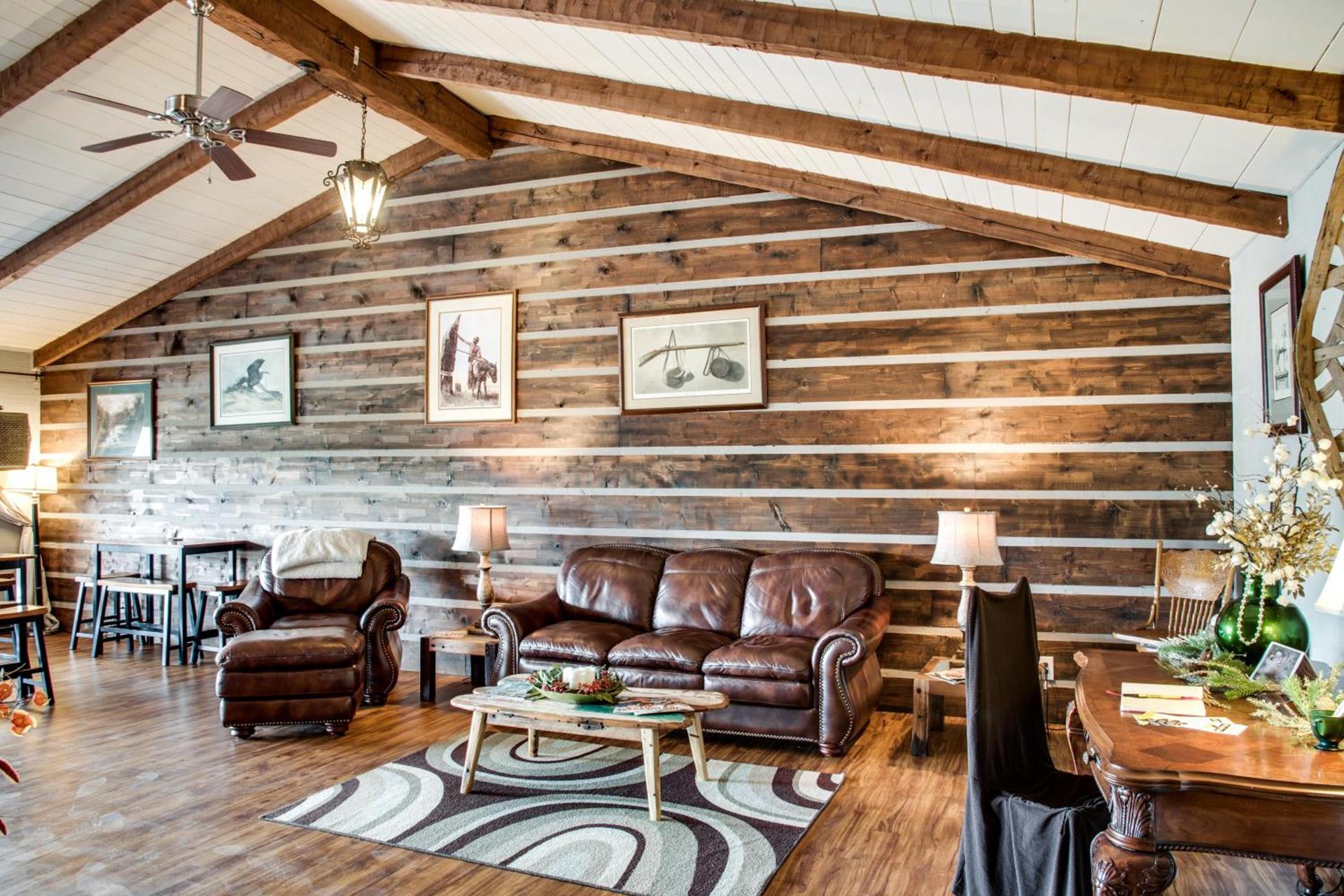 Cliff Dwellers Inn photo 29