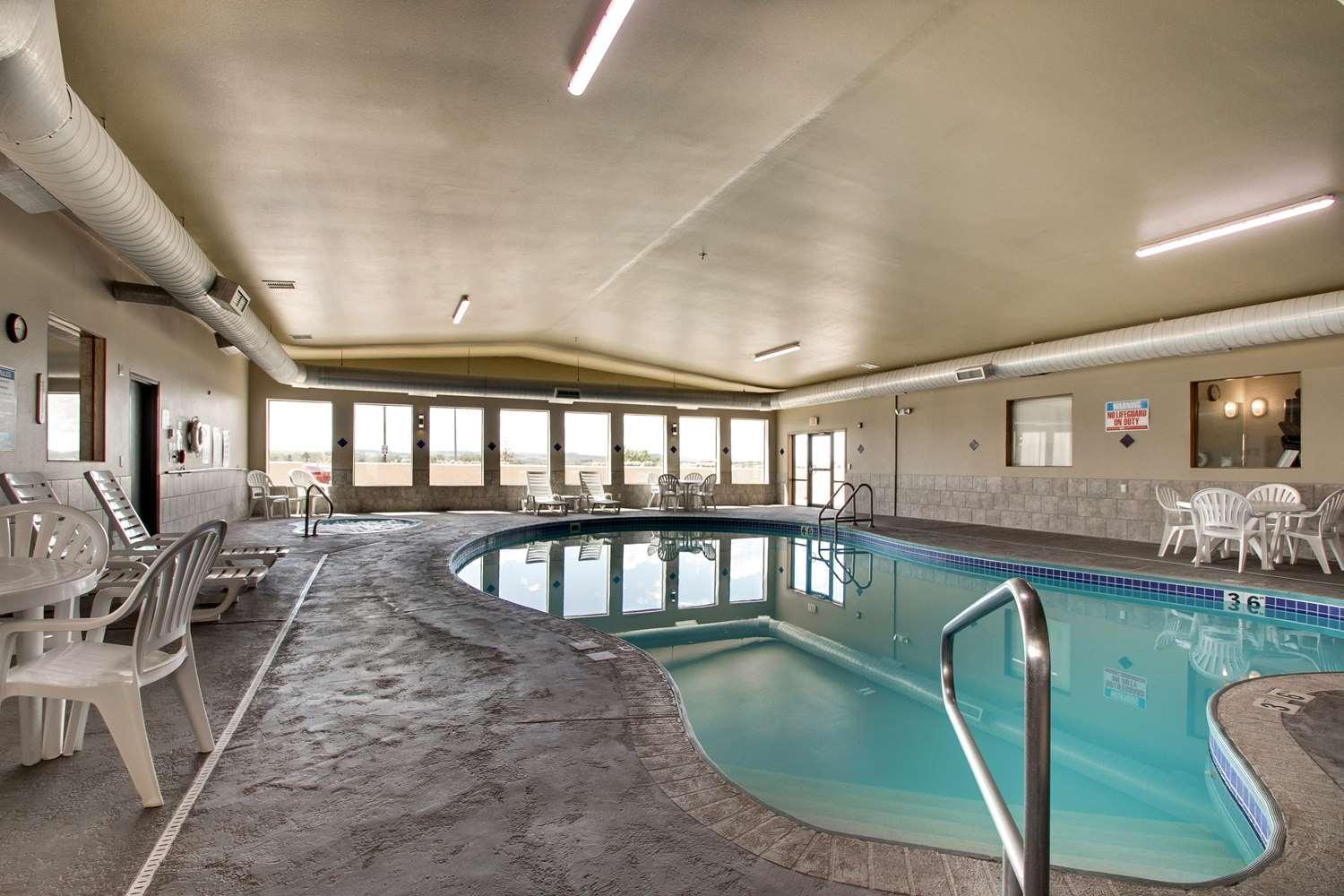 Best Western West Hills Inn photo 2