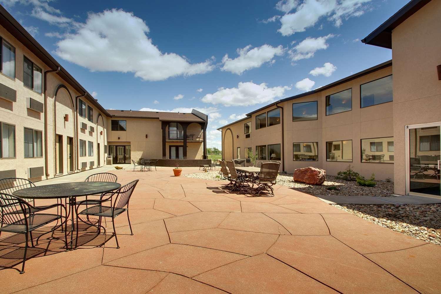 Best Western West Hills Inn photo 22