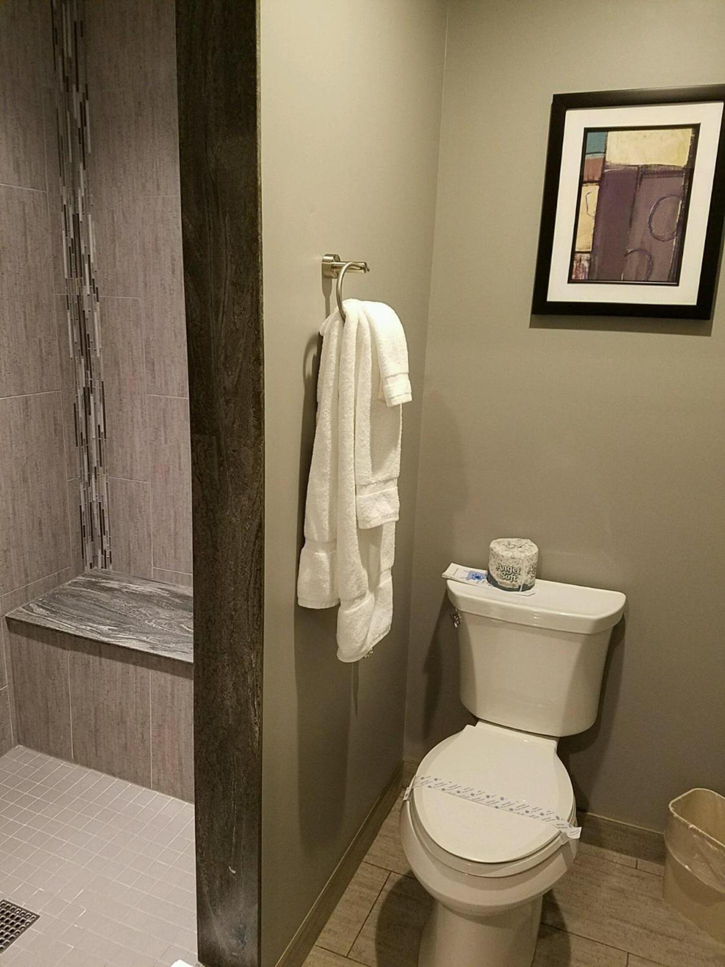Best Western On The Avenue photo 17
