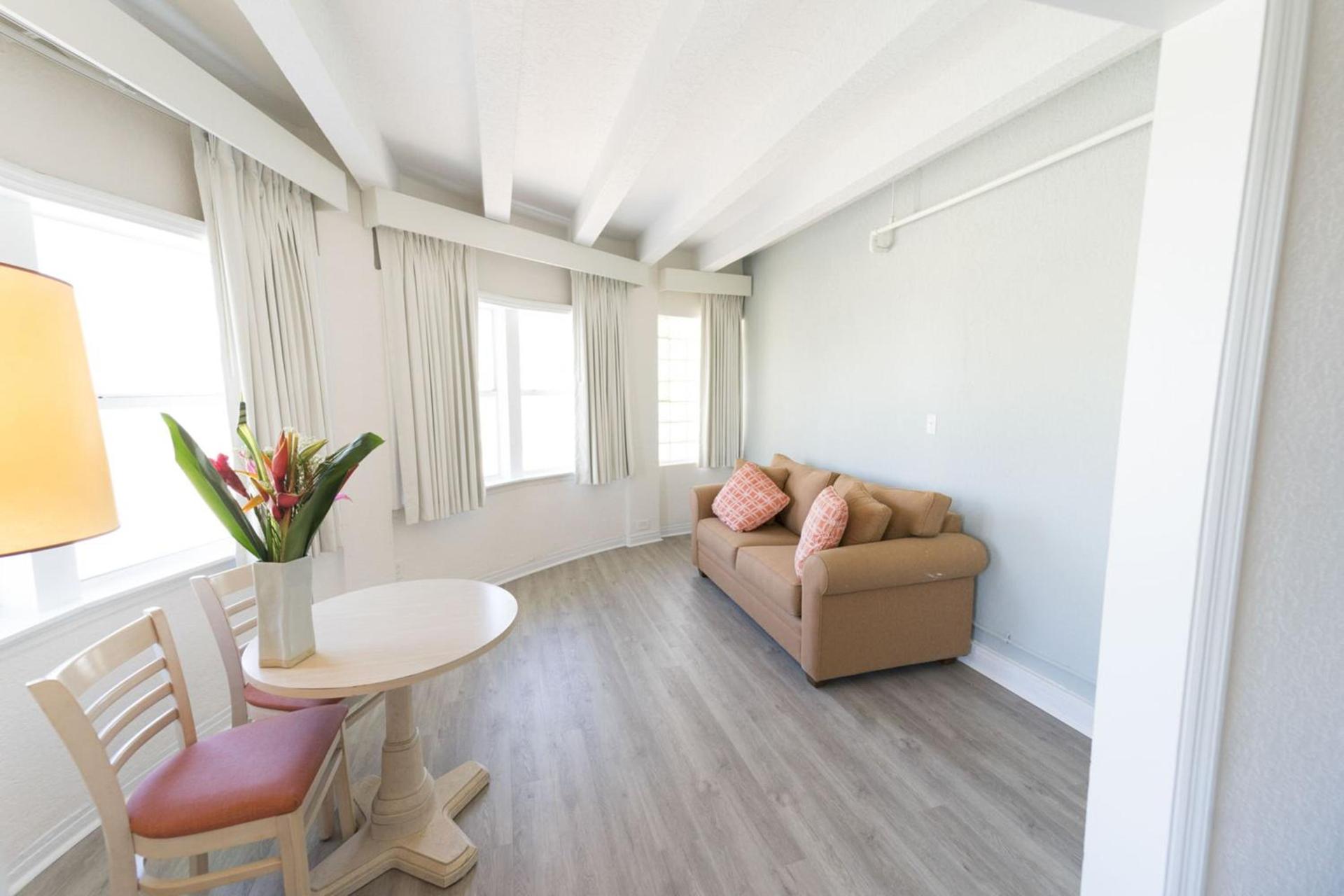 Broadmore Miami Beach photo 28