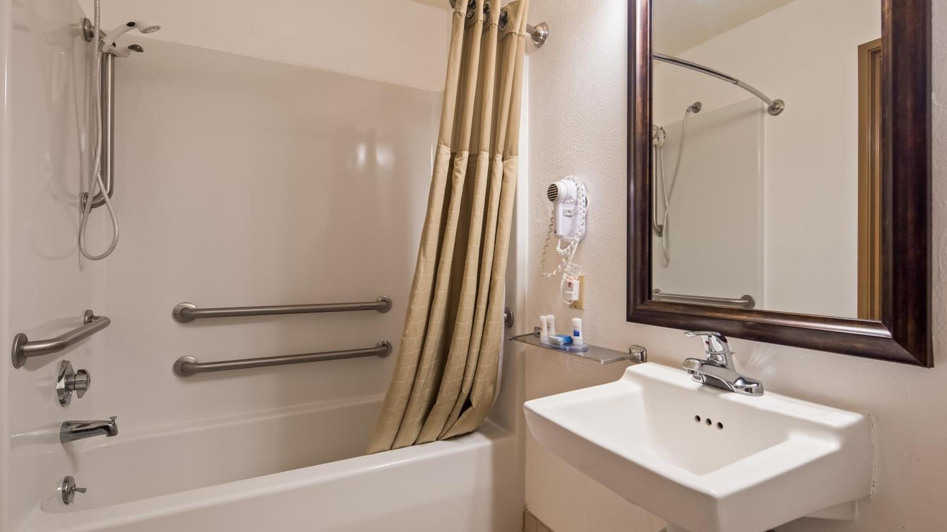 Best Western Sycamore Inn photo 30