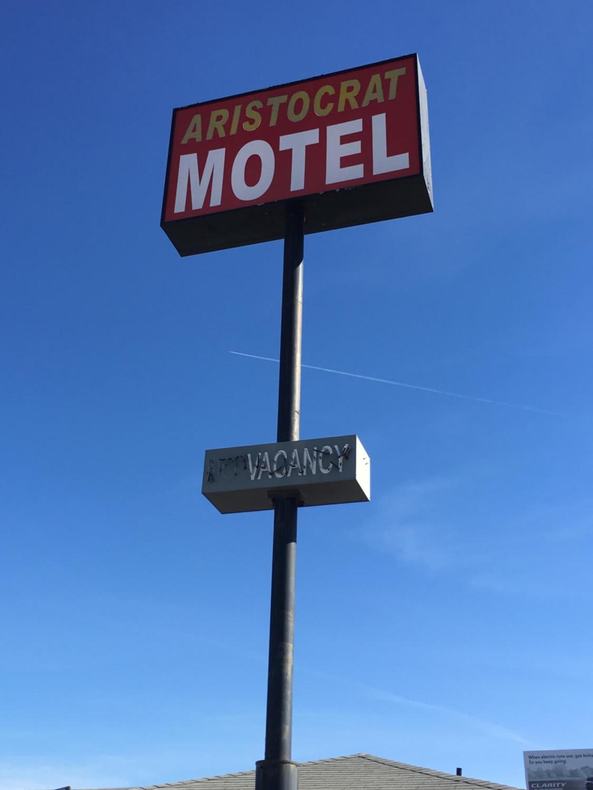 Aristocrat Motel photo 10