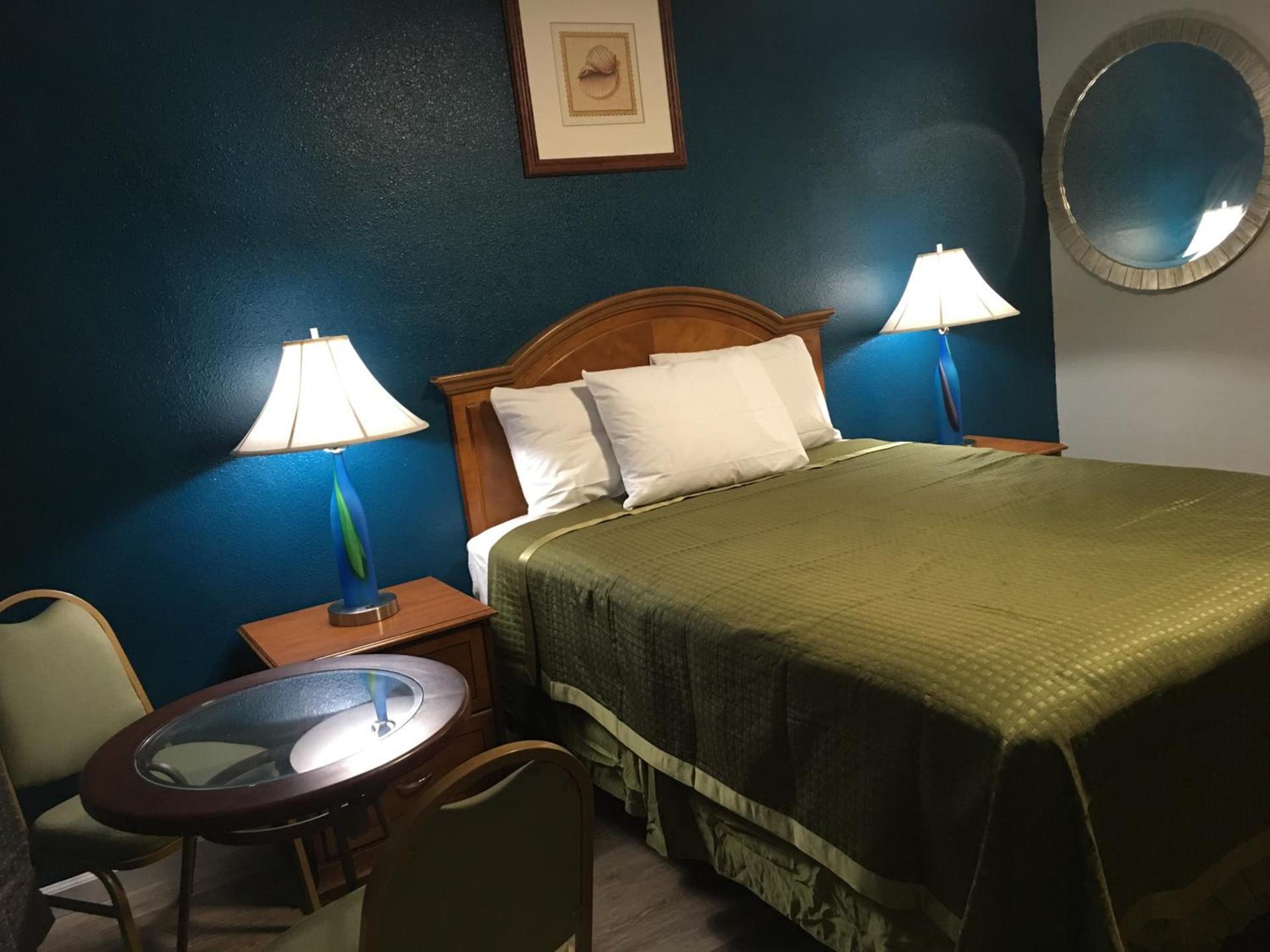 Aristocrat Motel photo 11