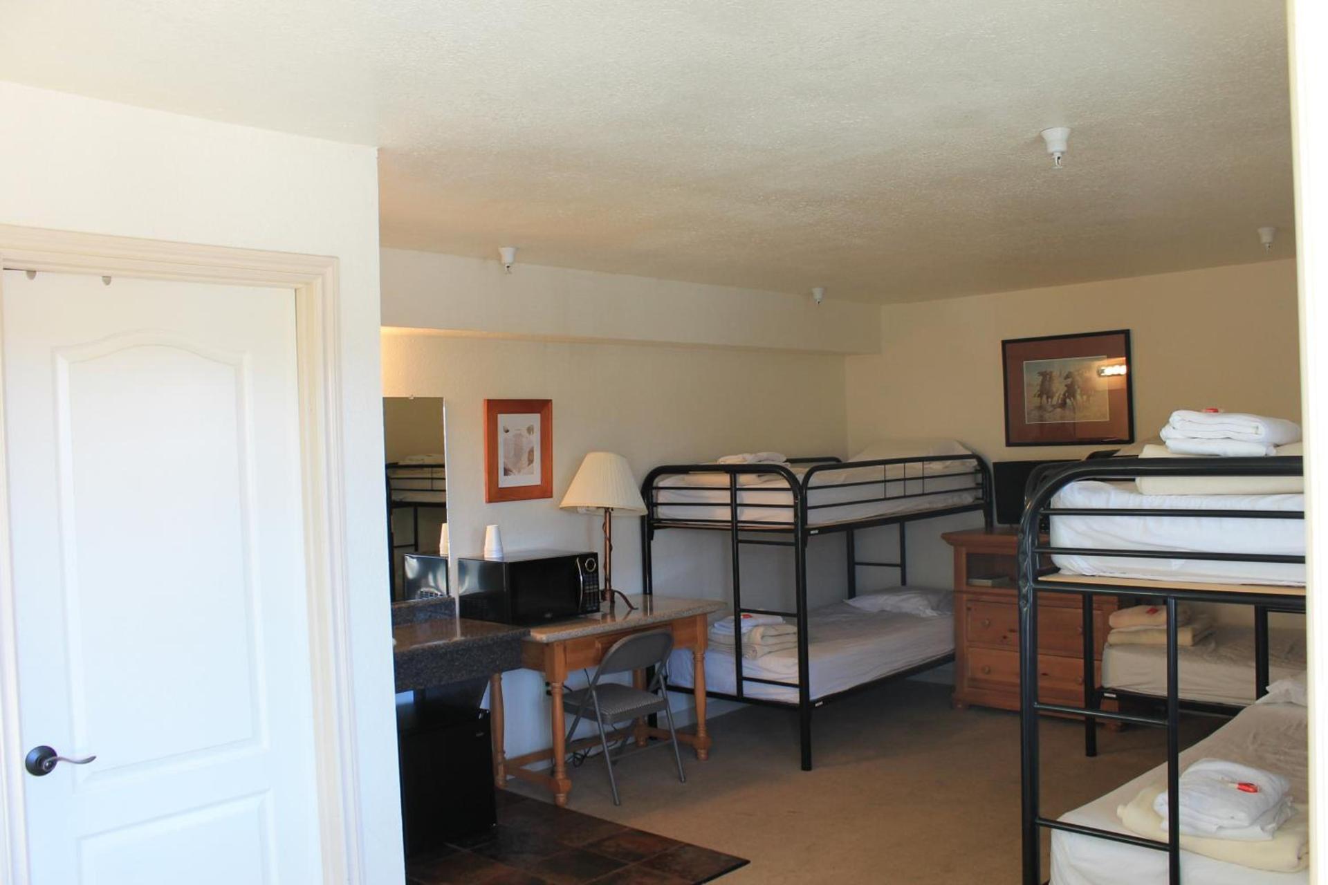 Whitney Portal Hotel And Hostel photo 33