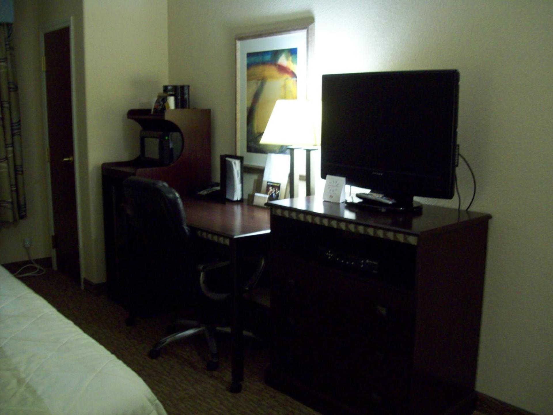 Magnolia Inn and Suites Pooler photo 8