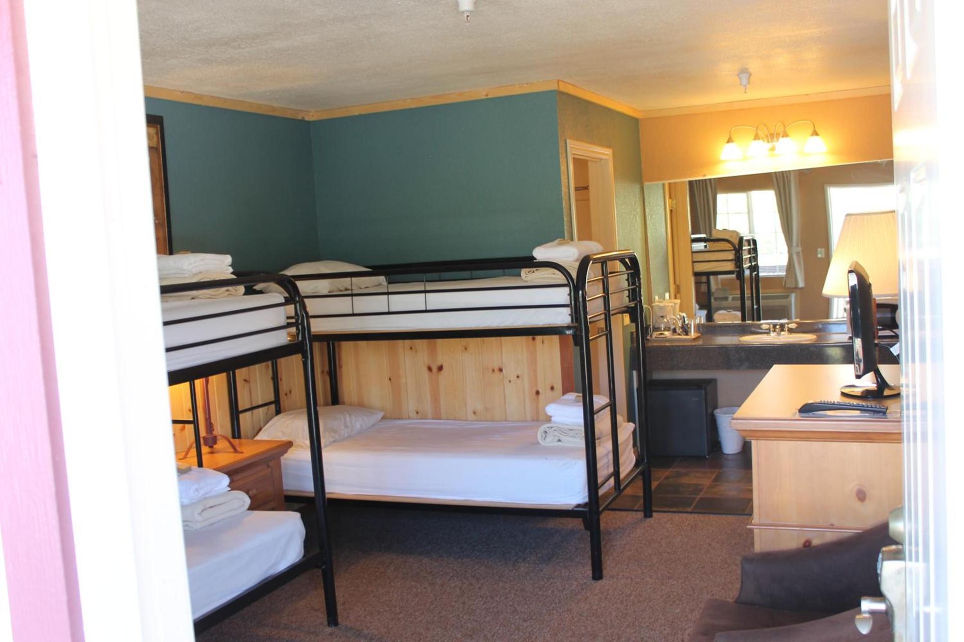 Whitney Portal Hotel And Hostel photo 12