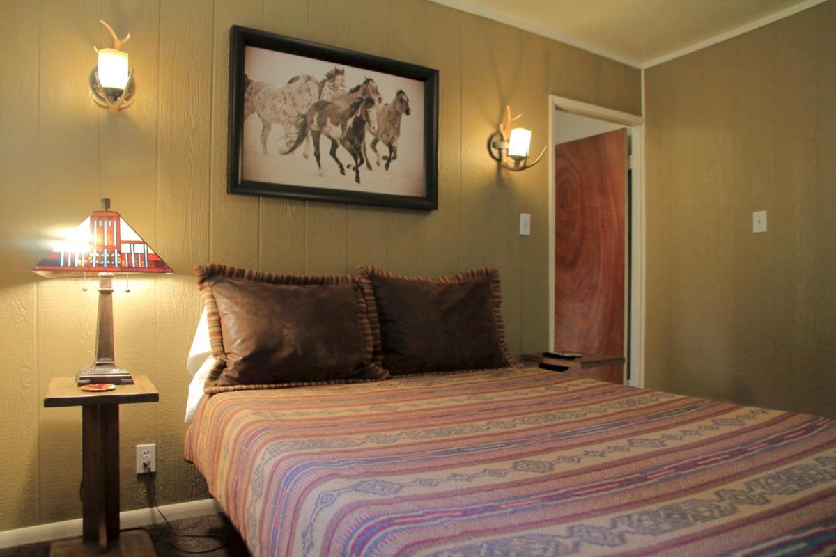 Silver Pines Lodge photo 16