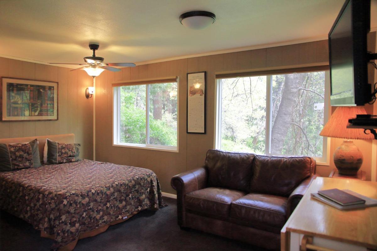 Silver Pines Lodge photo 17