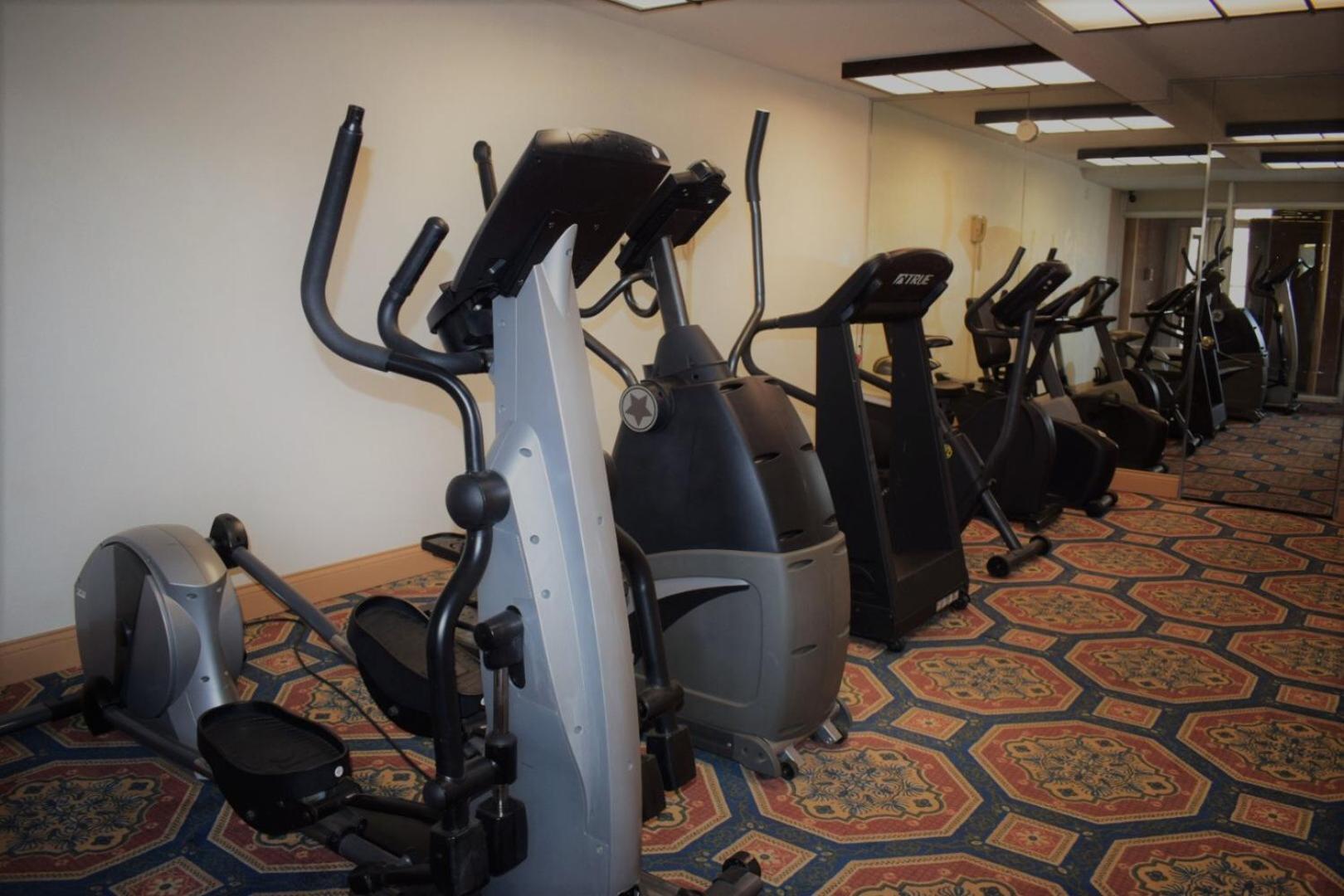 Texas Inn & Suites photo 8
