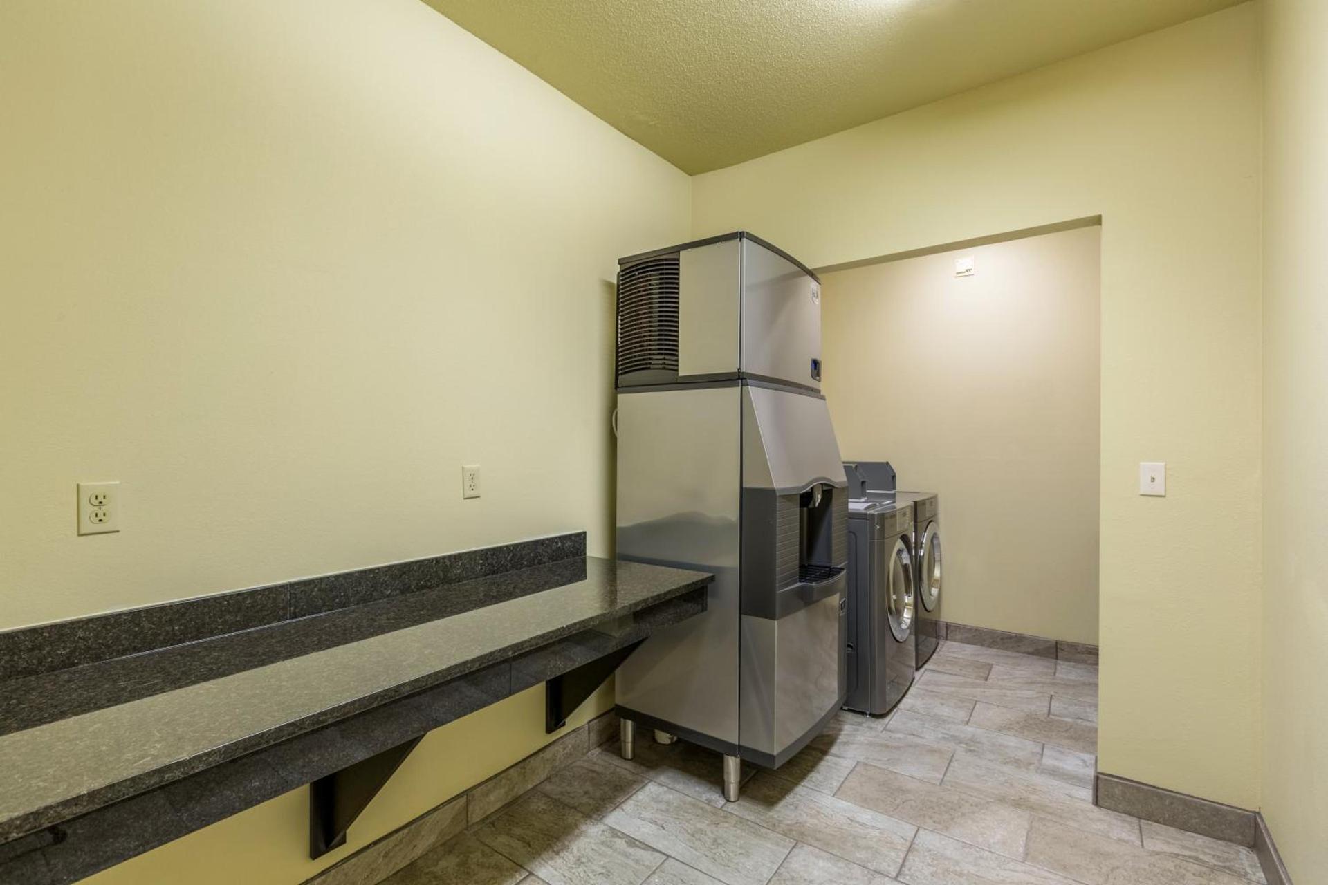 Cobblestone Inn & Suites - Merrill photo 22