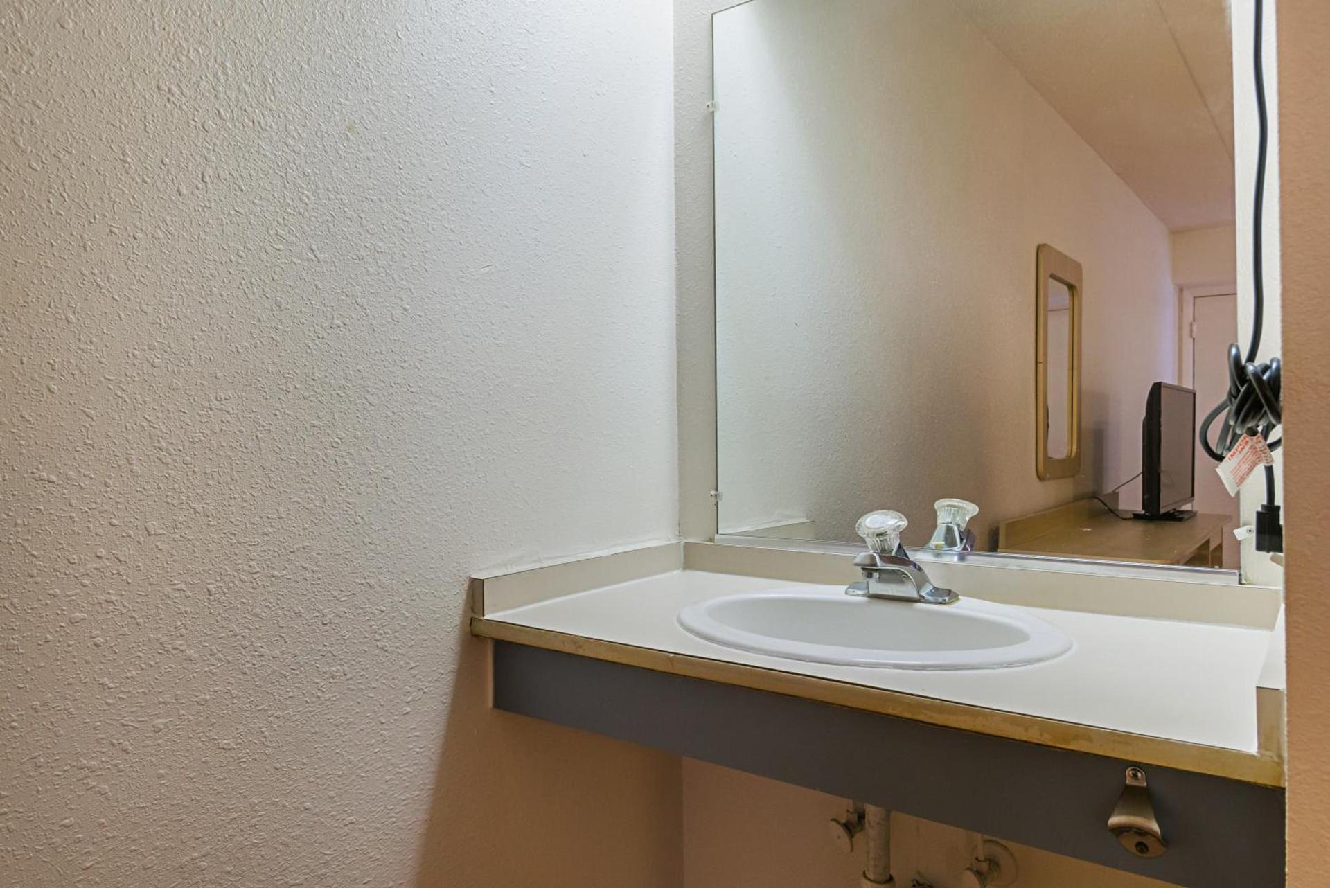 Motel 6-Knoxville, TN - North photo 38