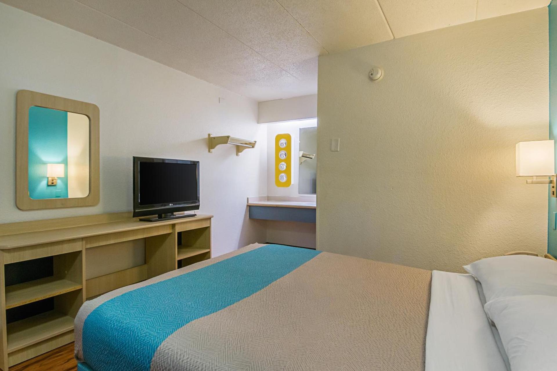 Motel 6-Knoxville, TN - North photo 53