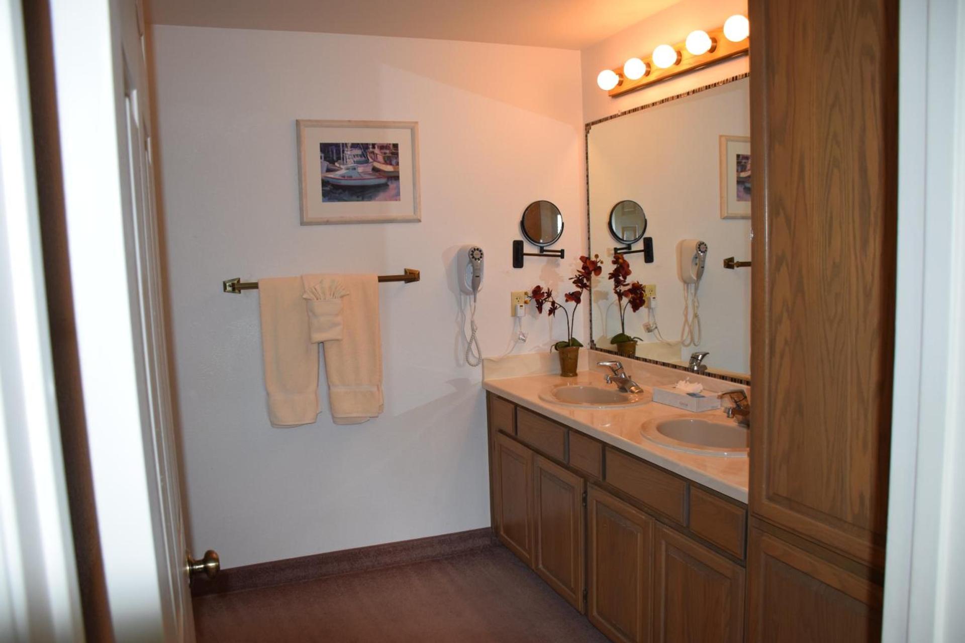 Schooner Landing photo 20