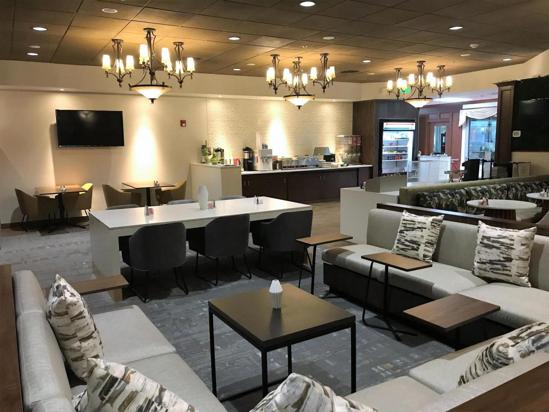 Medallion Inn and Suites photo 6