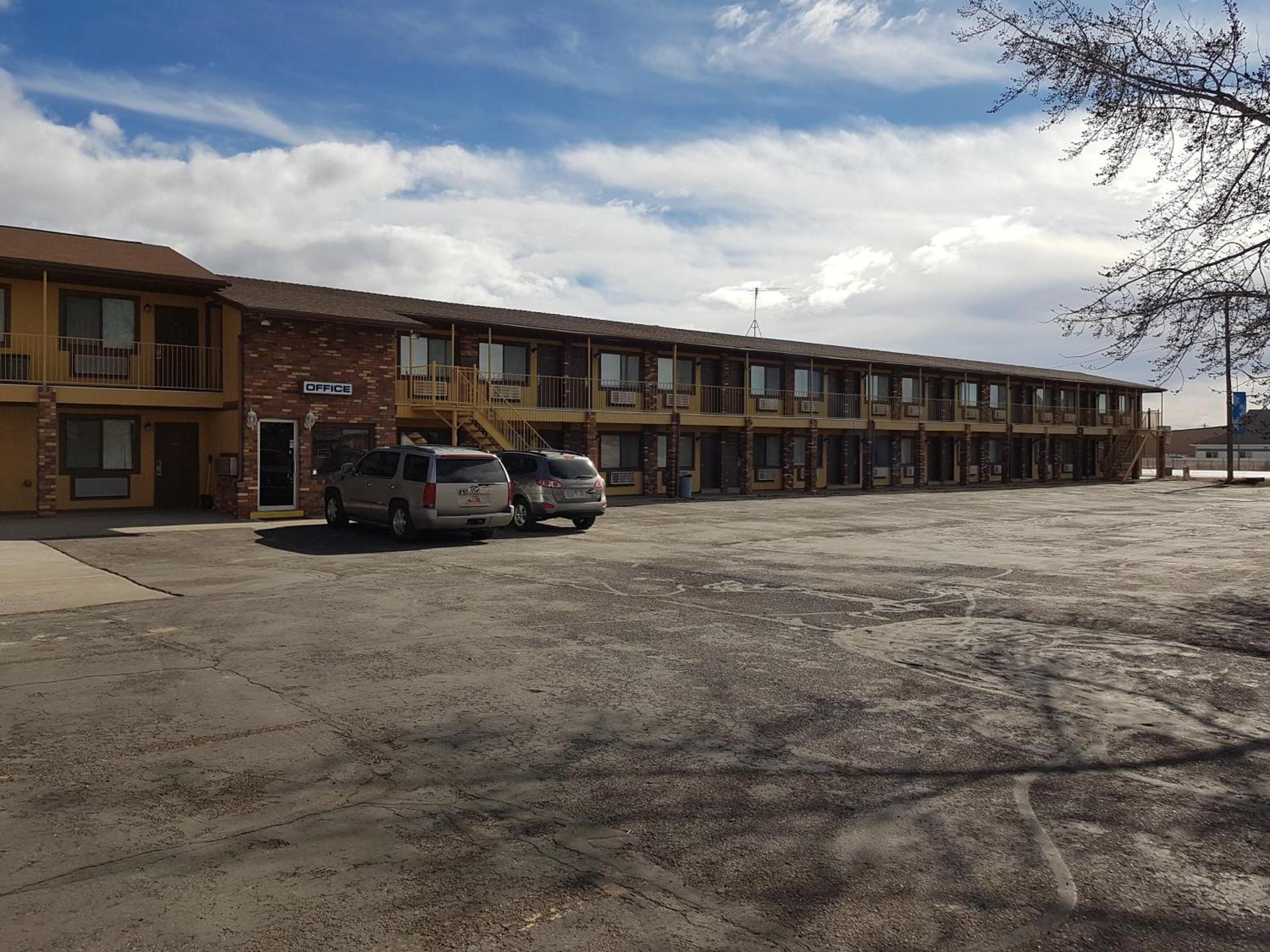 Split Mountain Motel photo 27