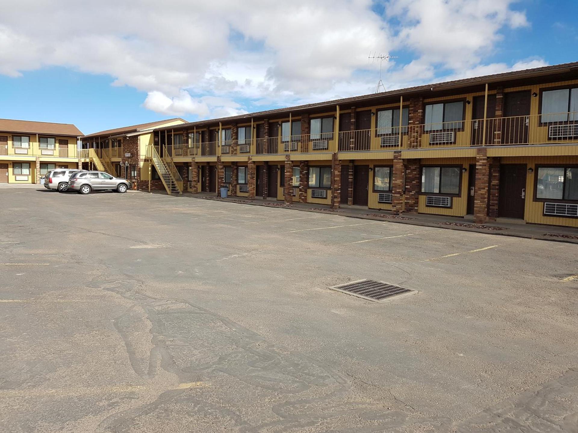Split Mountain Motel photo 25