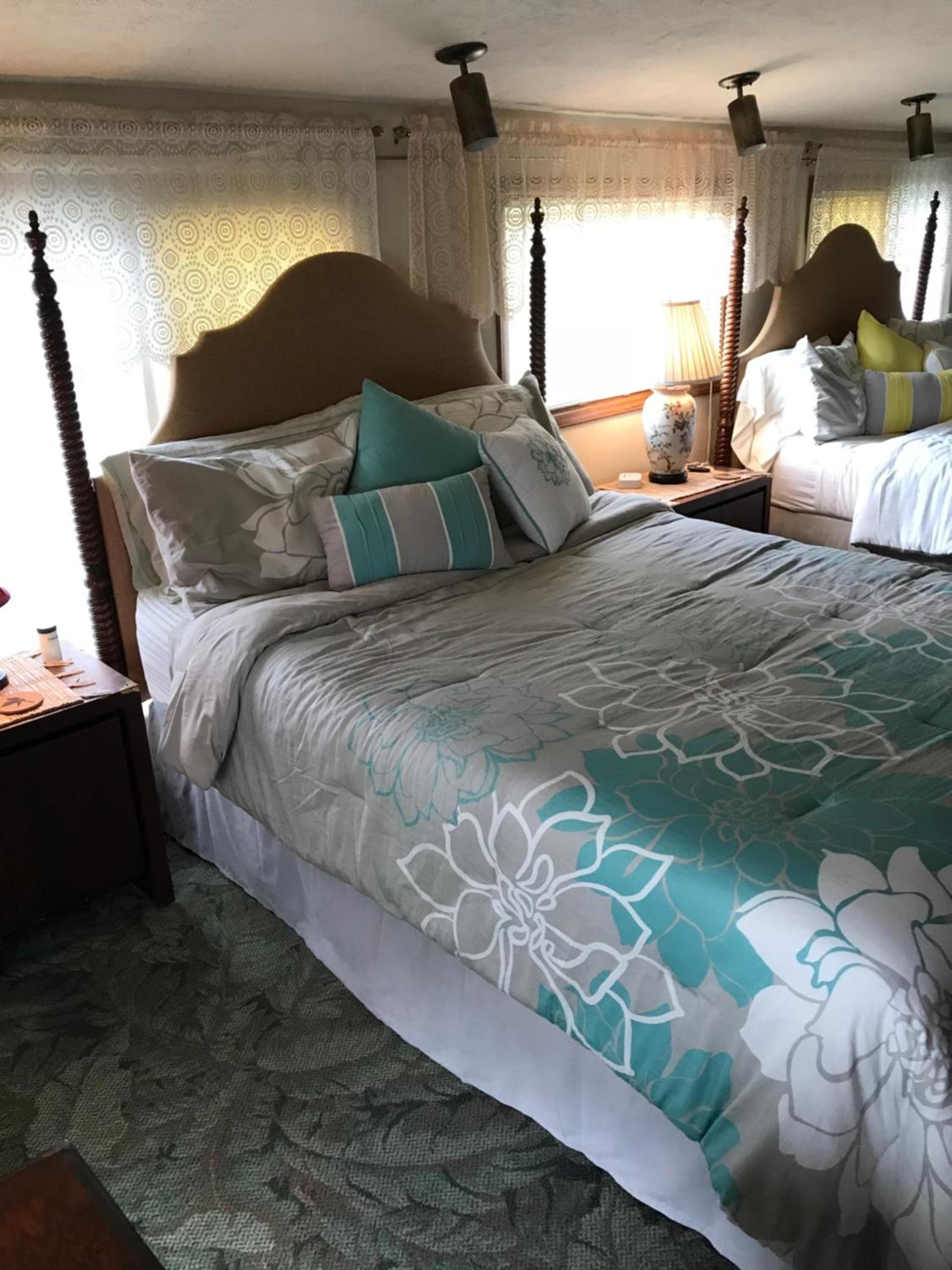 Hale Maluhia Country Inn photo 26