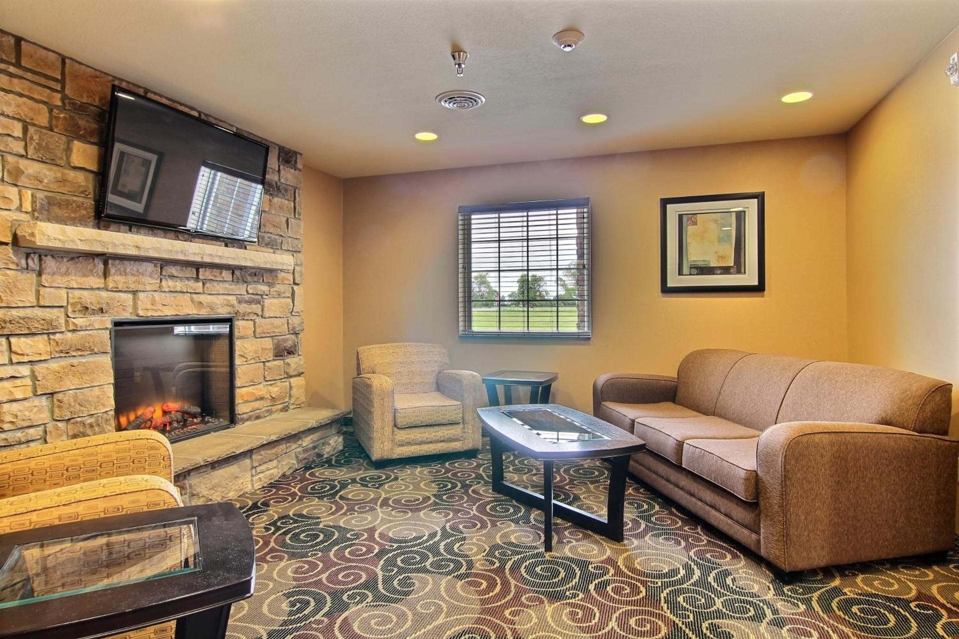 AmeriVu inn and Suites - Crookston photo 35